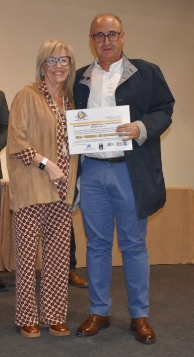 Unidad y Fraternidad entrega las microbecas y presenta concursos Día de la Fraternidad