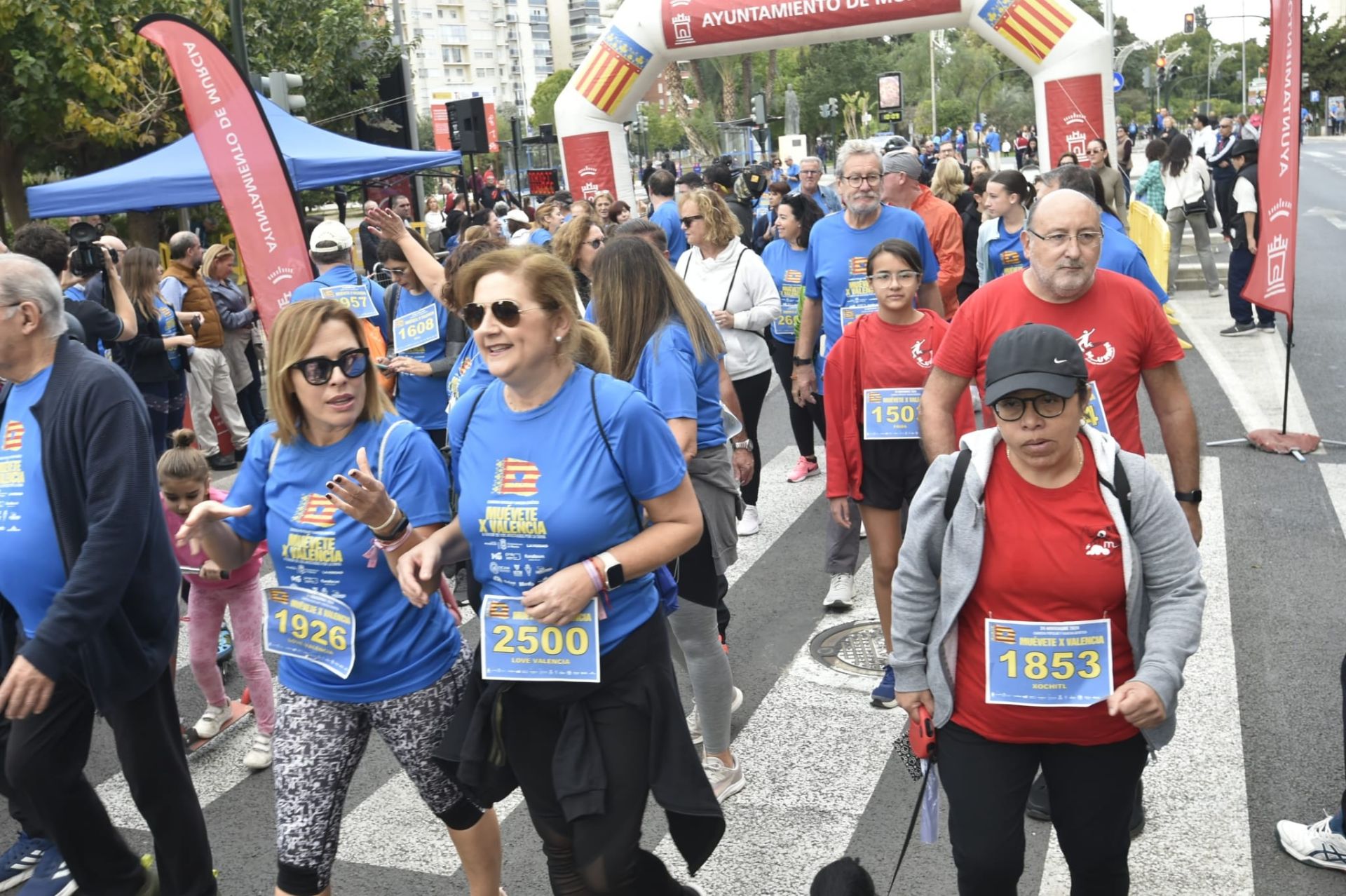 La carrera solidaria &#039;Muévete X Valencia&#039;, en imágenes (I)