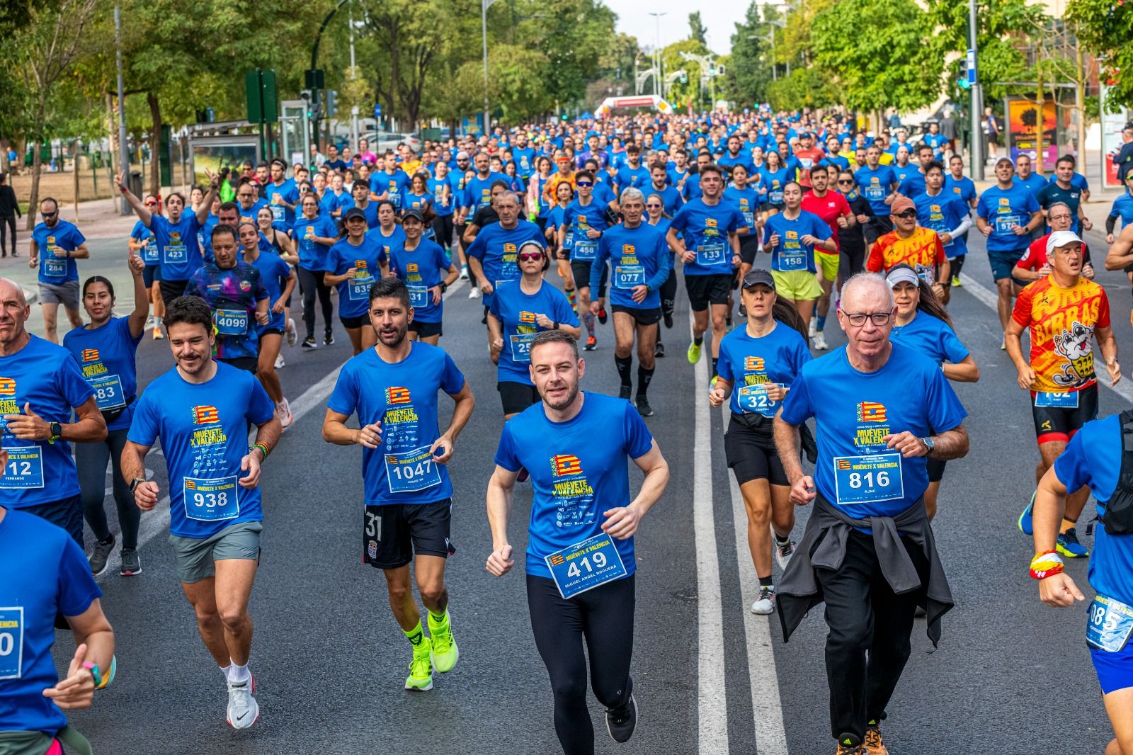 La carrera solidaria &#039;Muévete X Valencia&#039;, en imágenes (I)