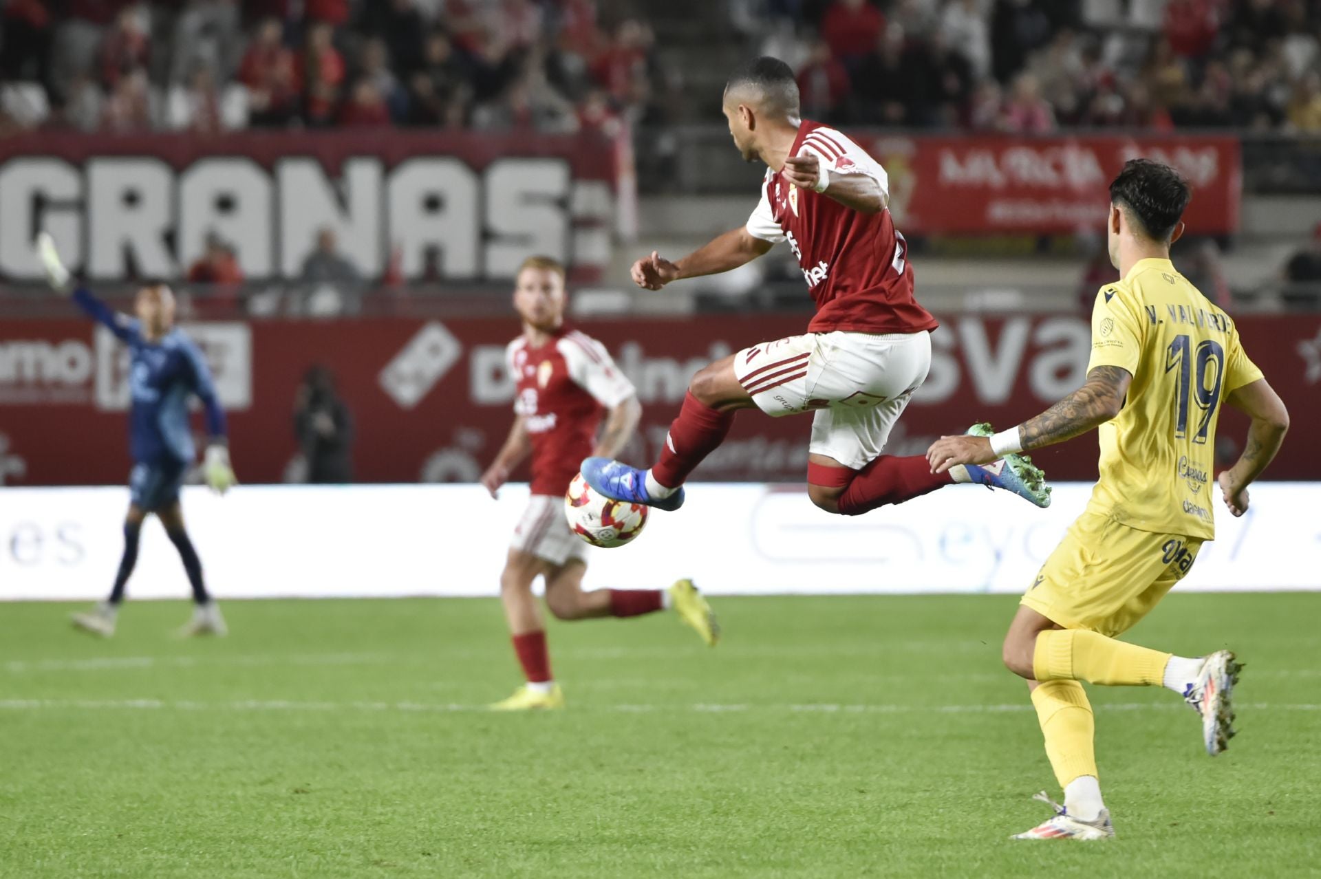 El empate del Real Murcia frente al Atlético Sanluqueño, en imágenes