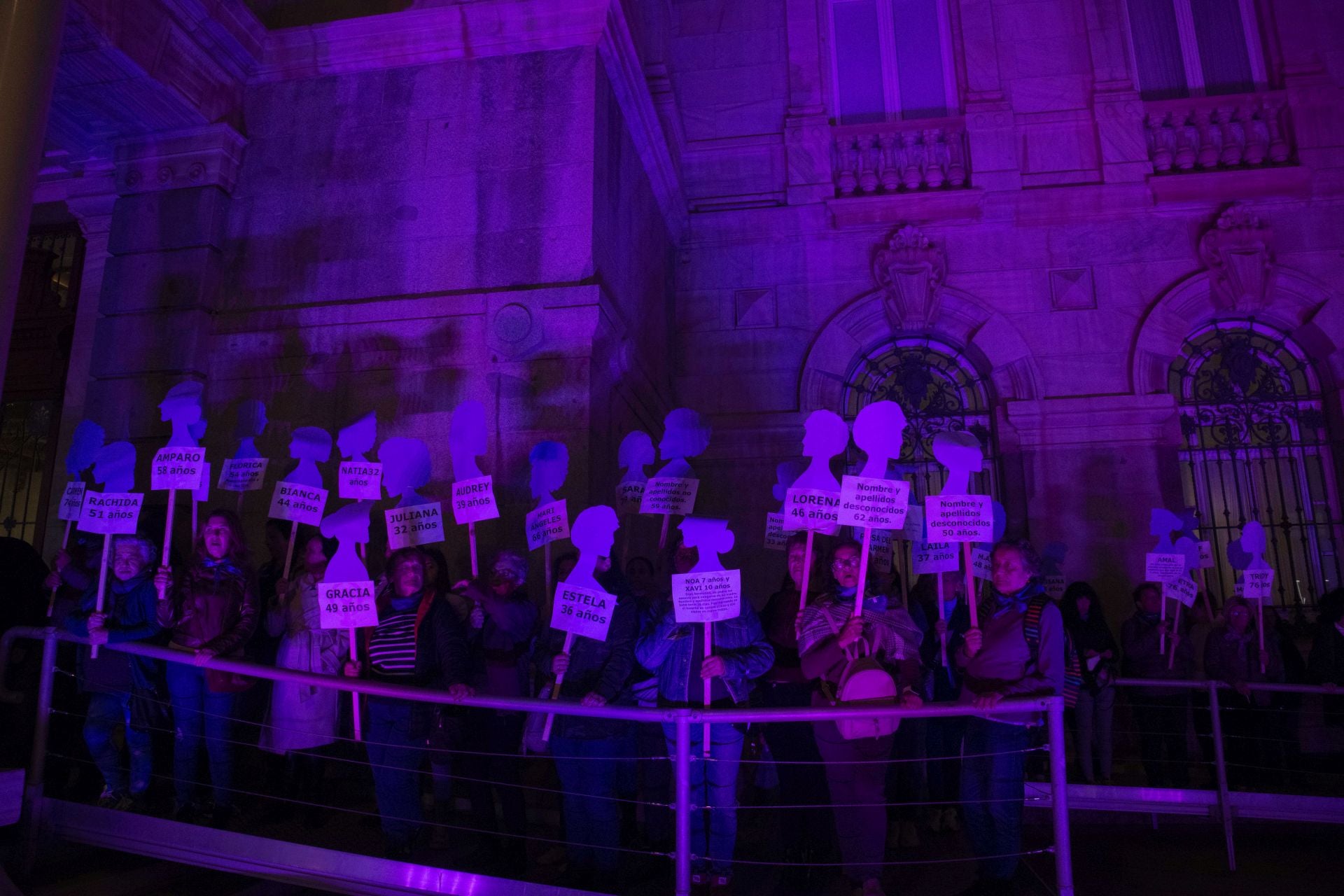 La manifestación contra la violencia machista en Cartagena, en imágenes