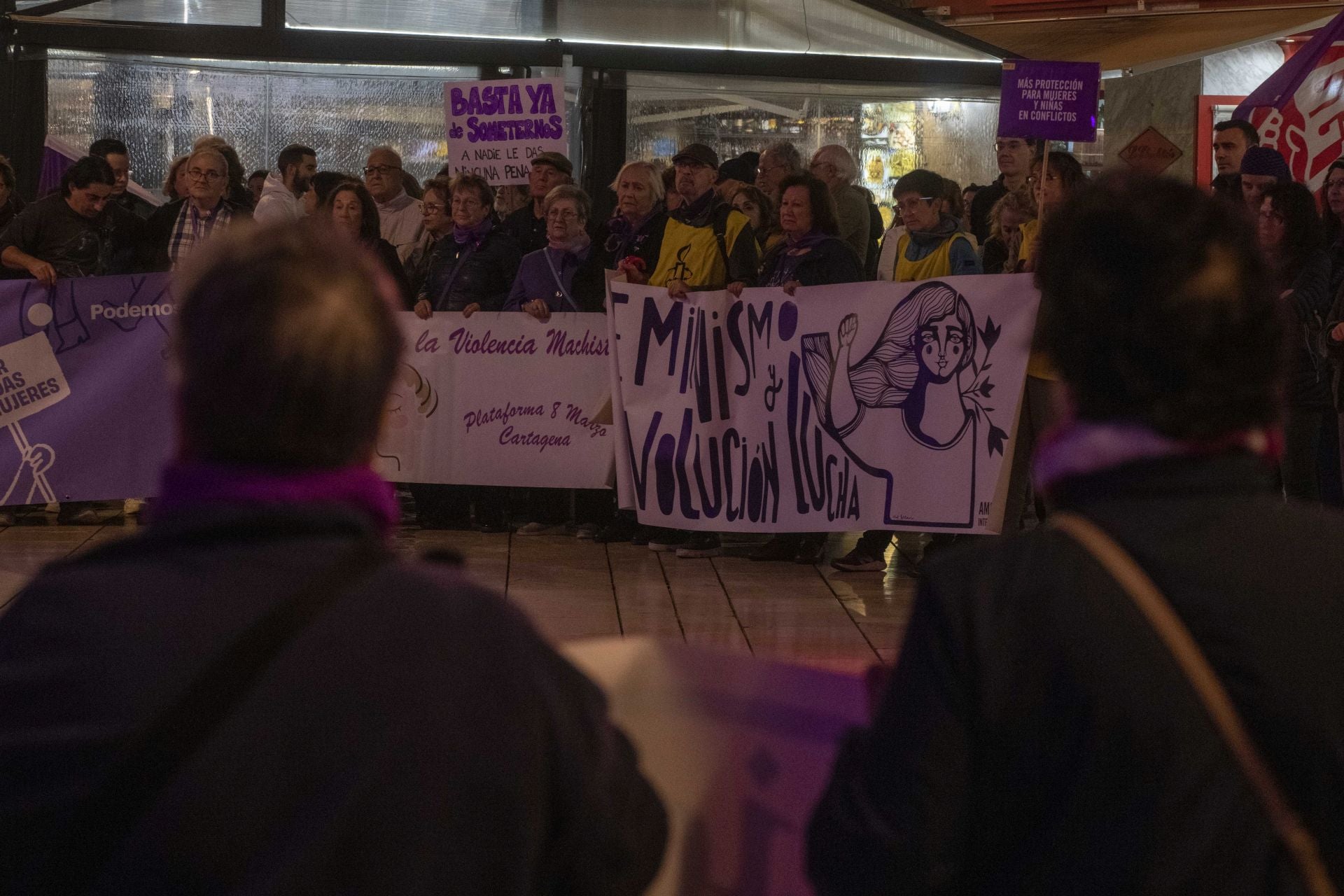 La manifestación contra la violencia machista en Cartagena, en imágenes