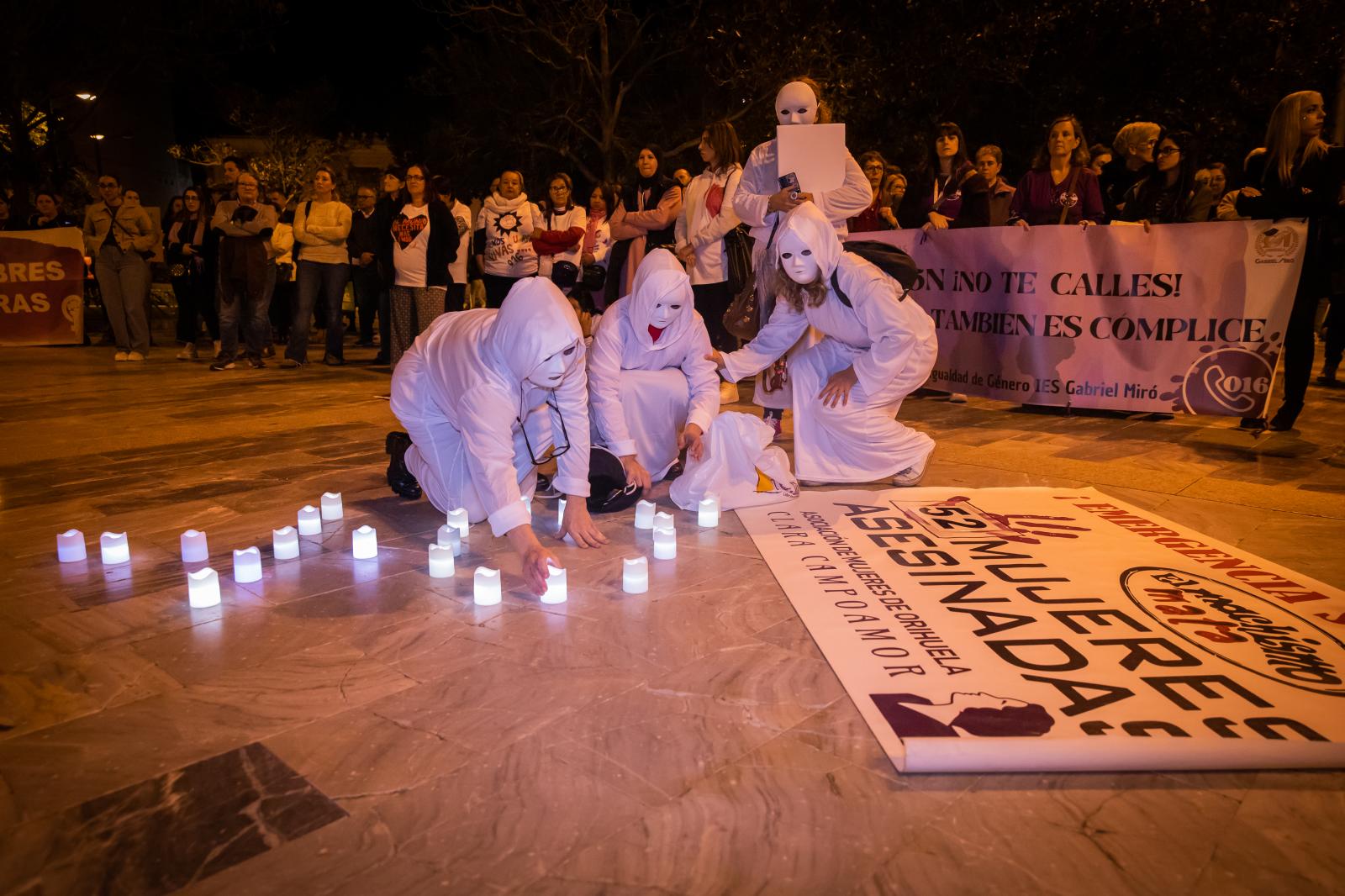 Las imágenes de la marcha del 25-N contra la violencia de género en Orihuela