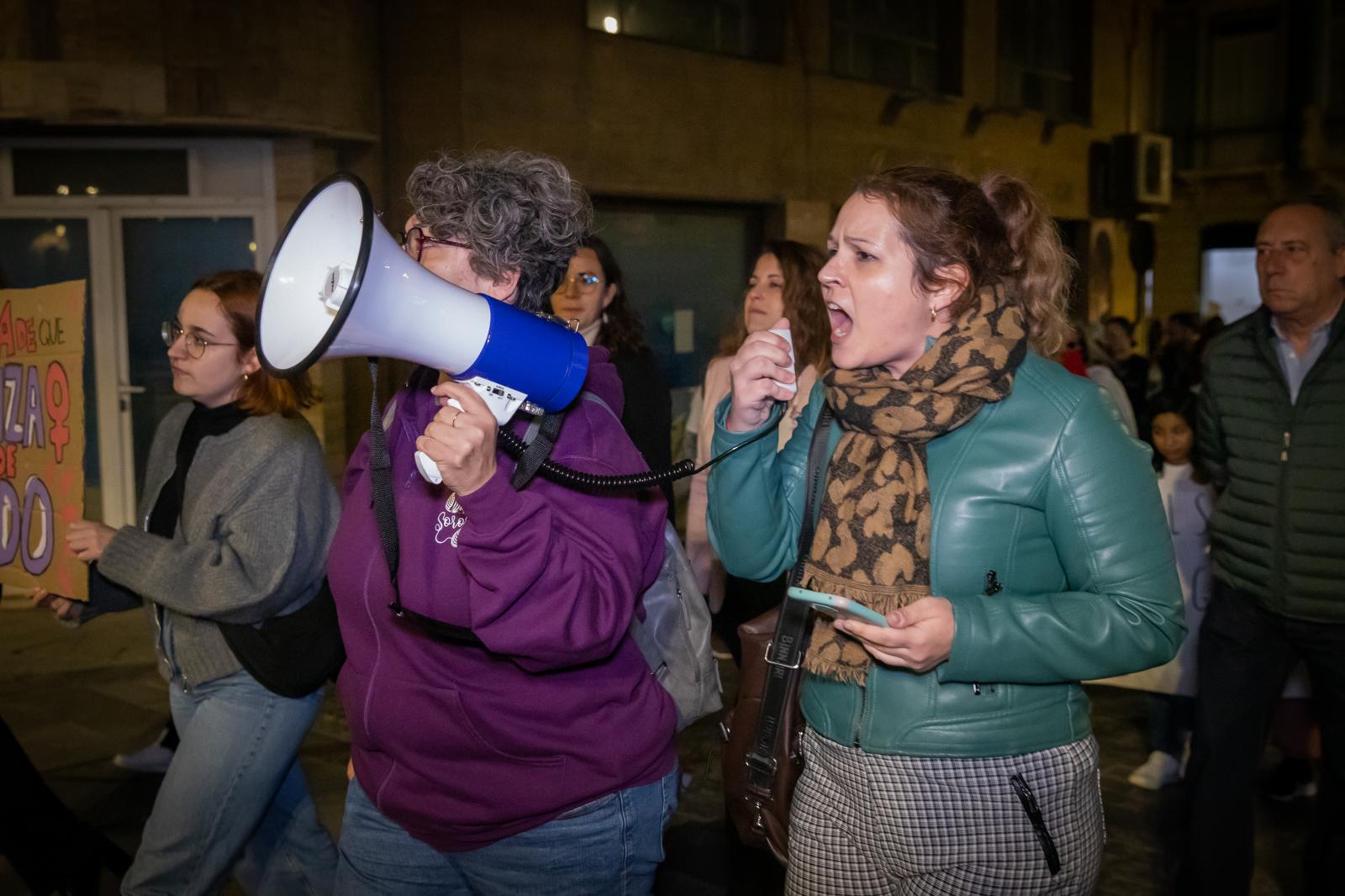 Las imágenes de la marcha del 25-N contra la violencia de género en Orihuela