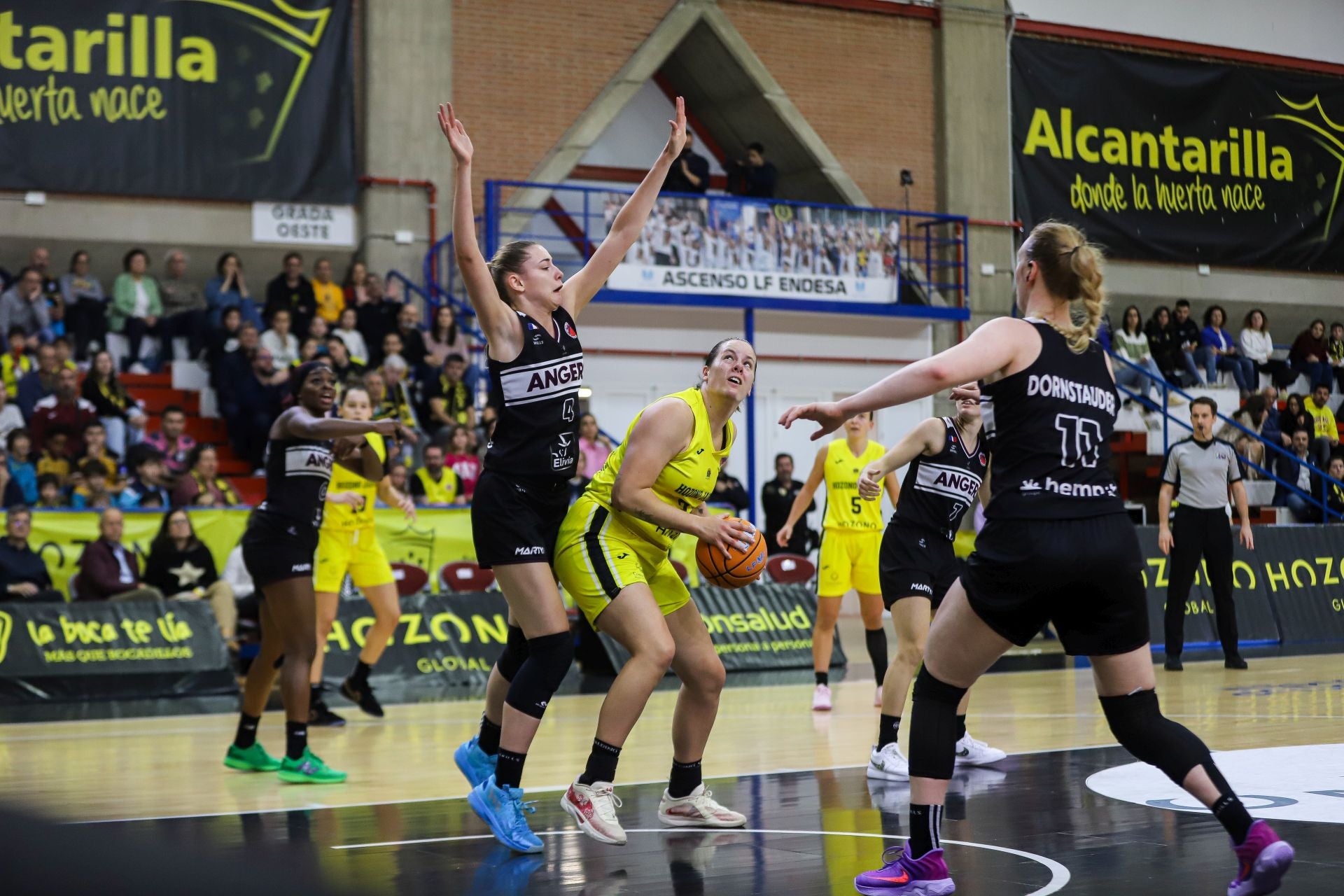 Las imágenes del Jairis-UFAB 49 (74-57)