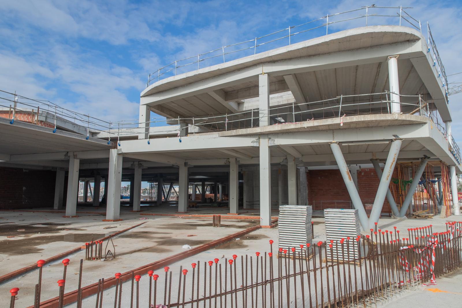 Las imágenes de las obras del nuevo centro de ocio del puerto de Torrevieja