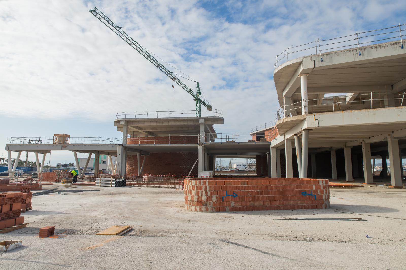 Las imágenes de las obras del nuevo centro de ocio del puerto de Torrevieja