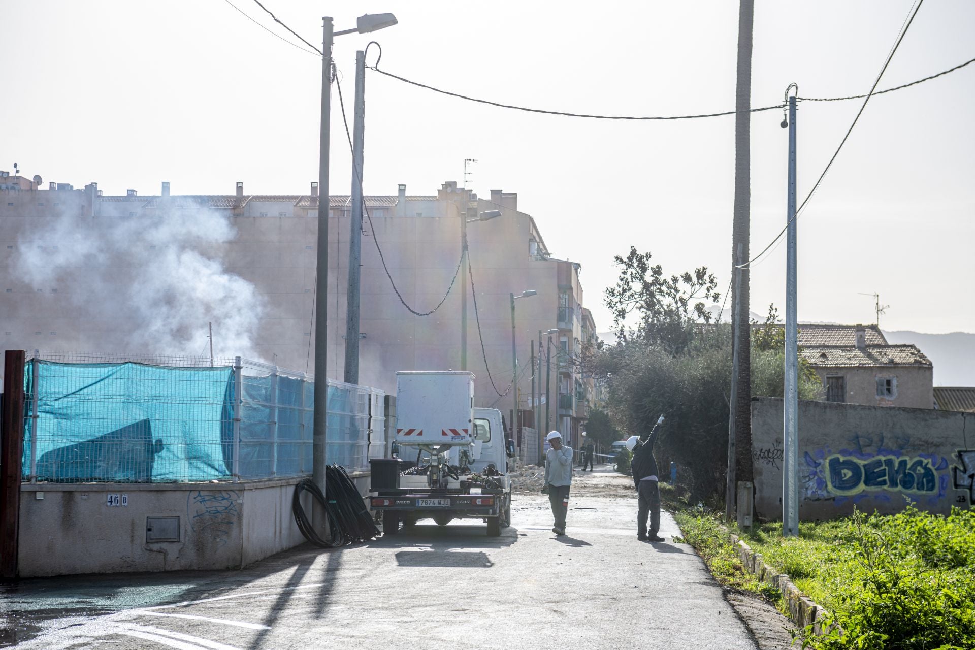 Arde un almacén de palés en Puente Tocinos