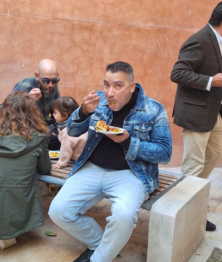 Imagen secundaria 2 - La Esquina y Bar Estanco se alzan como ganadores del Concurso de Arroz y Costra en Orihuela