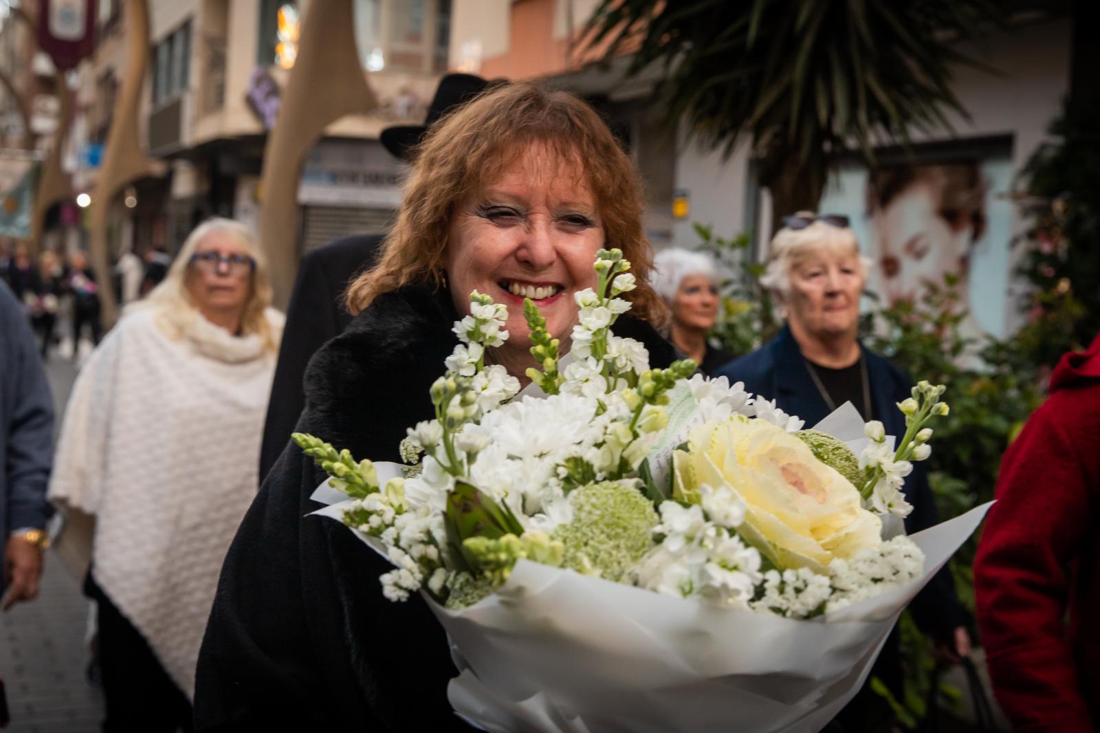 Las imágenes de la ofrenda floral a la Purísima en Torrevieja