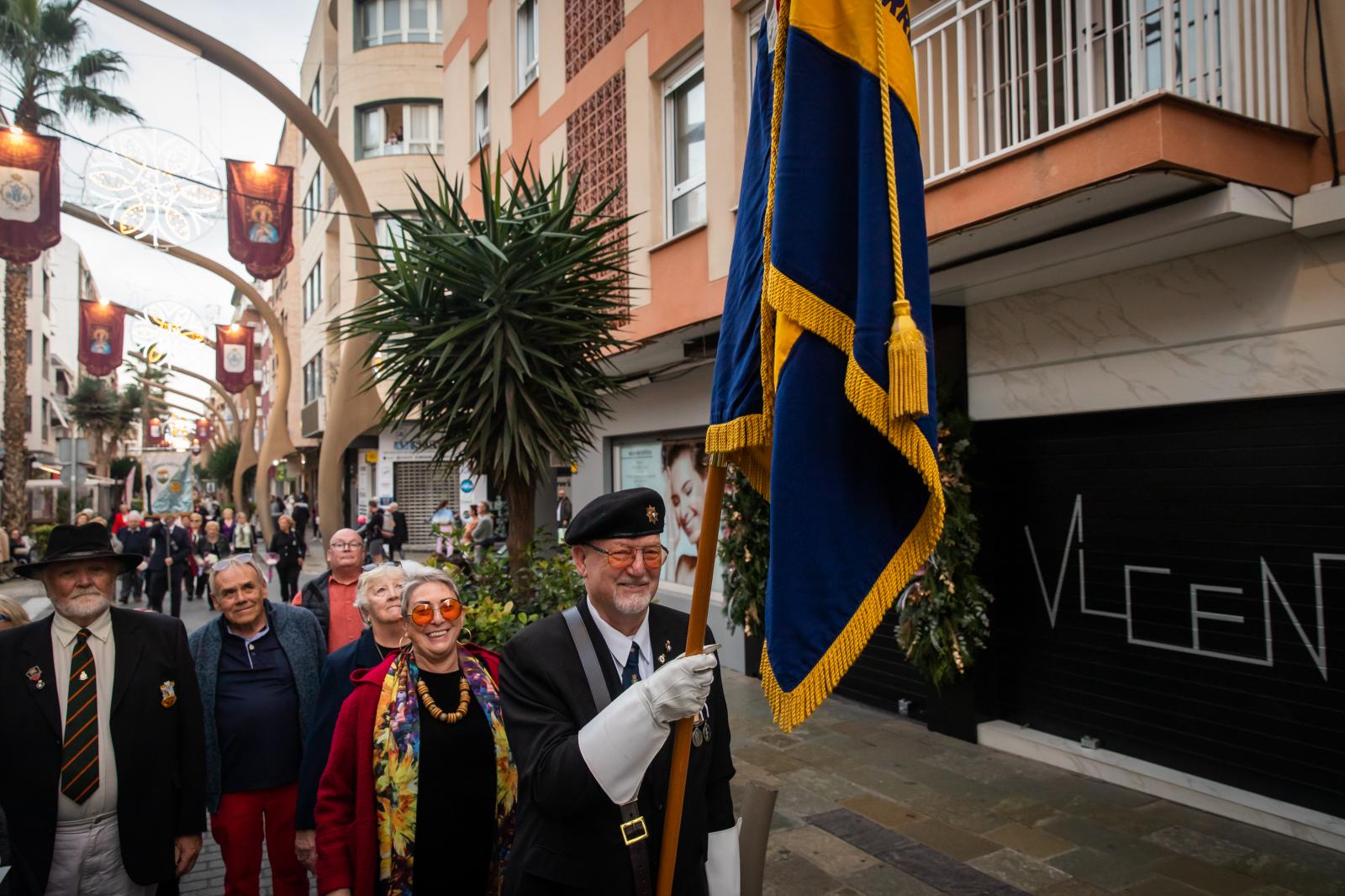 Las imágenes de la ofrenda floral a la Purísima en Torrevieja