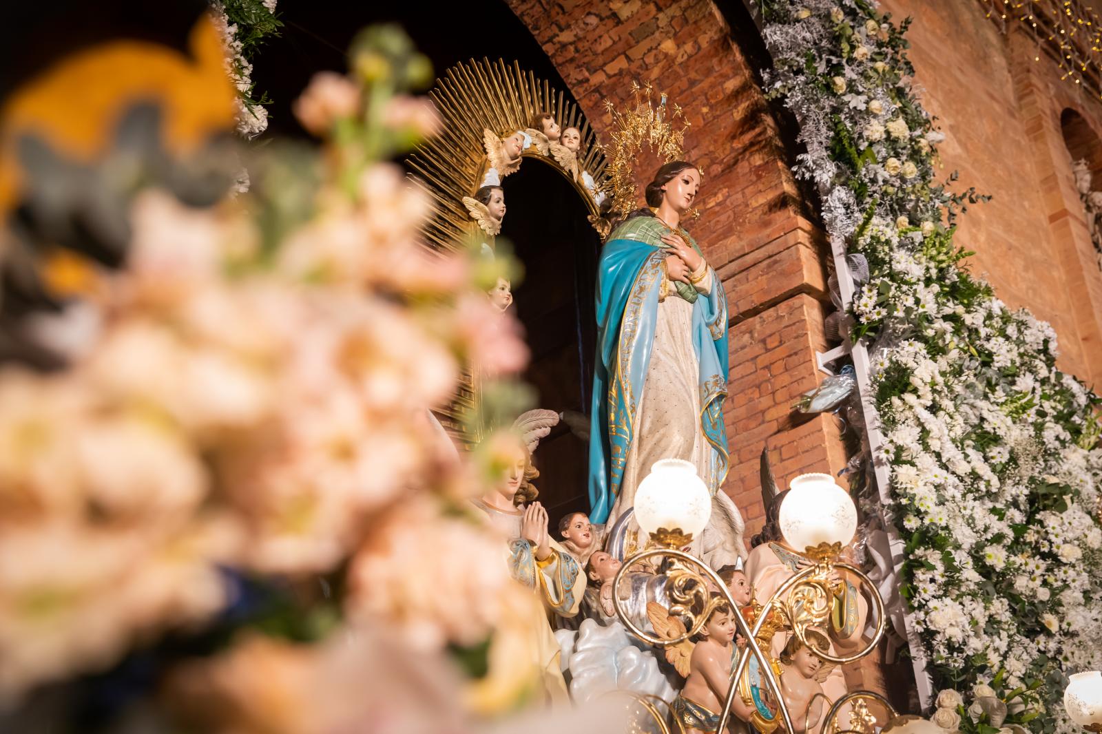 Las imágenes de la ofrenda floral a la Purísima en Torrevieja