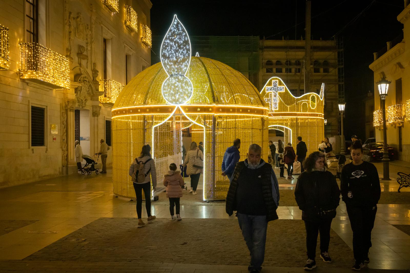 El encendido de las luces de Navidad de Orihuela, en imágenes