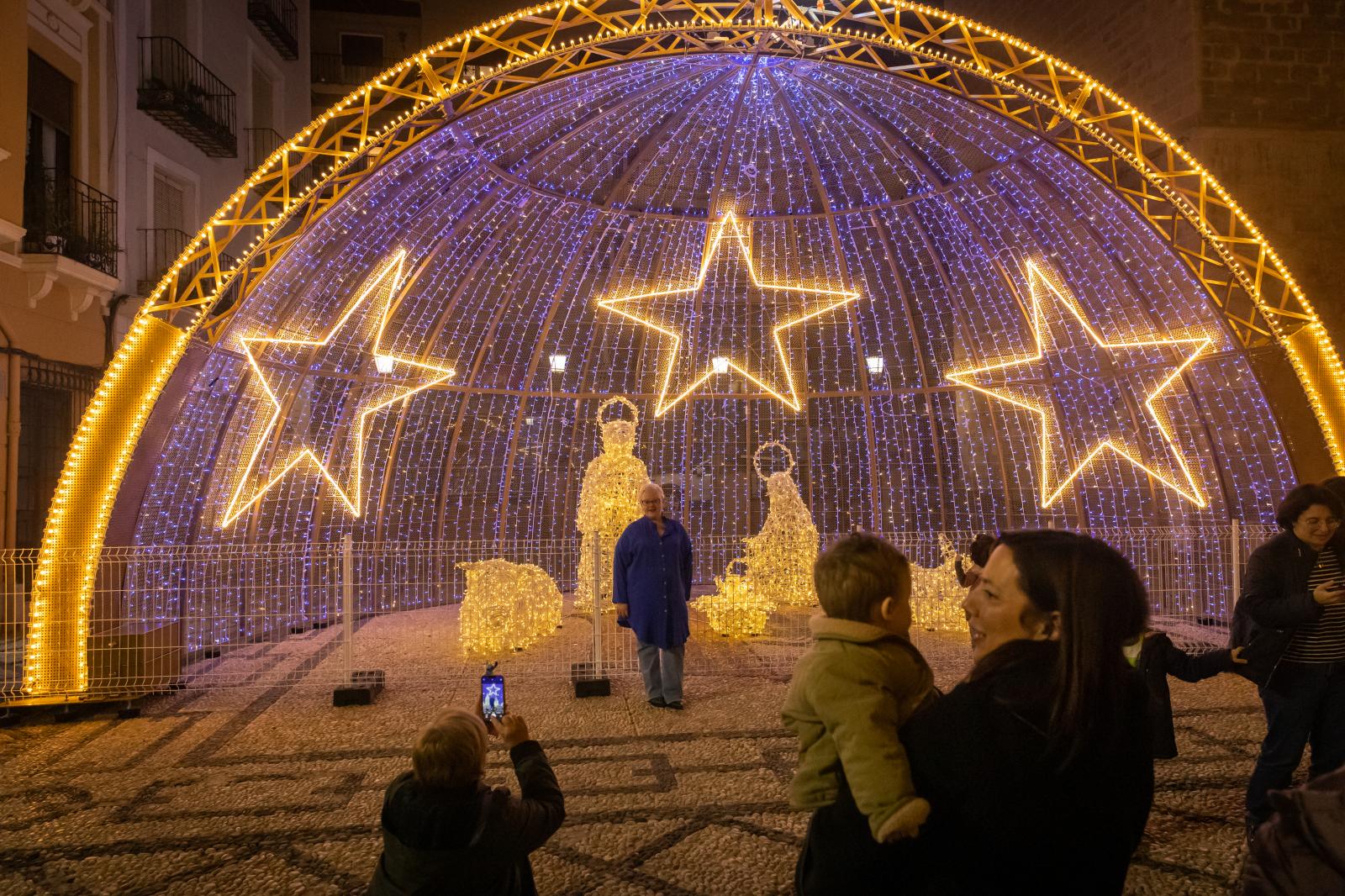 El encendido de las luces de Navidad de Orihuela, en imágenes