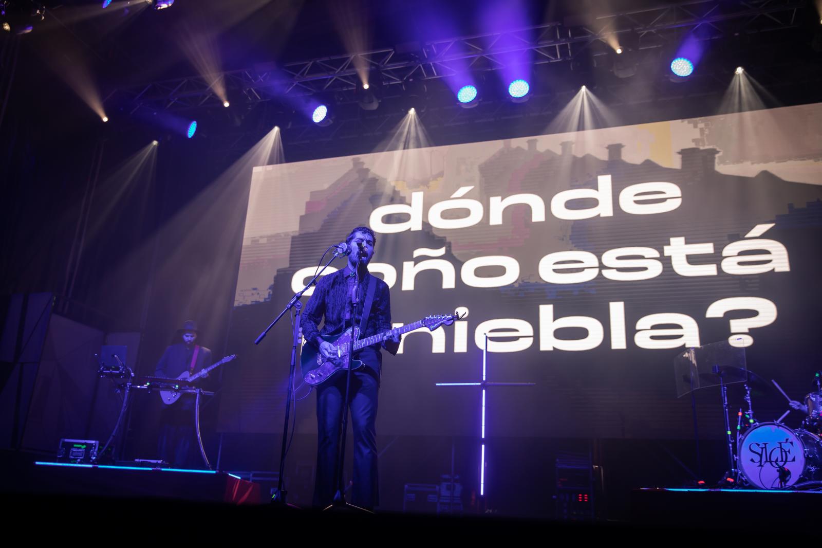 Las imágenes del concierto de Lori Meyers y Siloé en Torrevieja