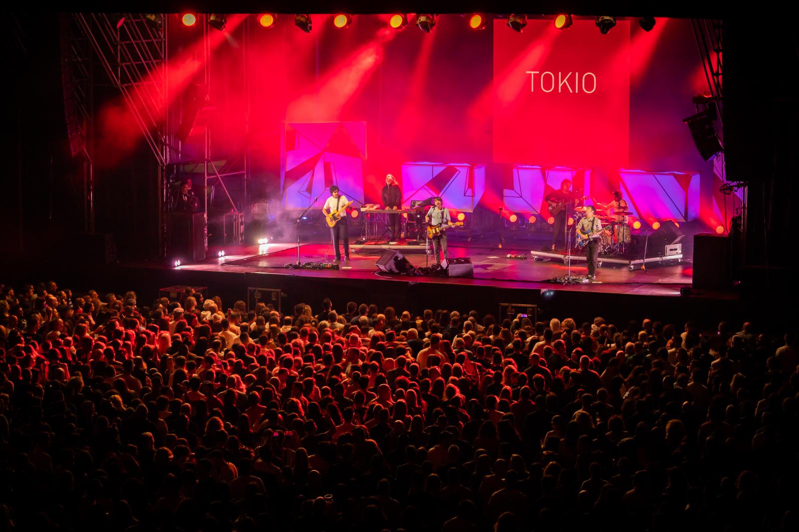 Las imágenes del concierto de Lori Meyers y Siloé en Torrevieja