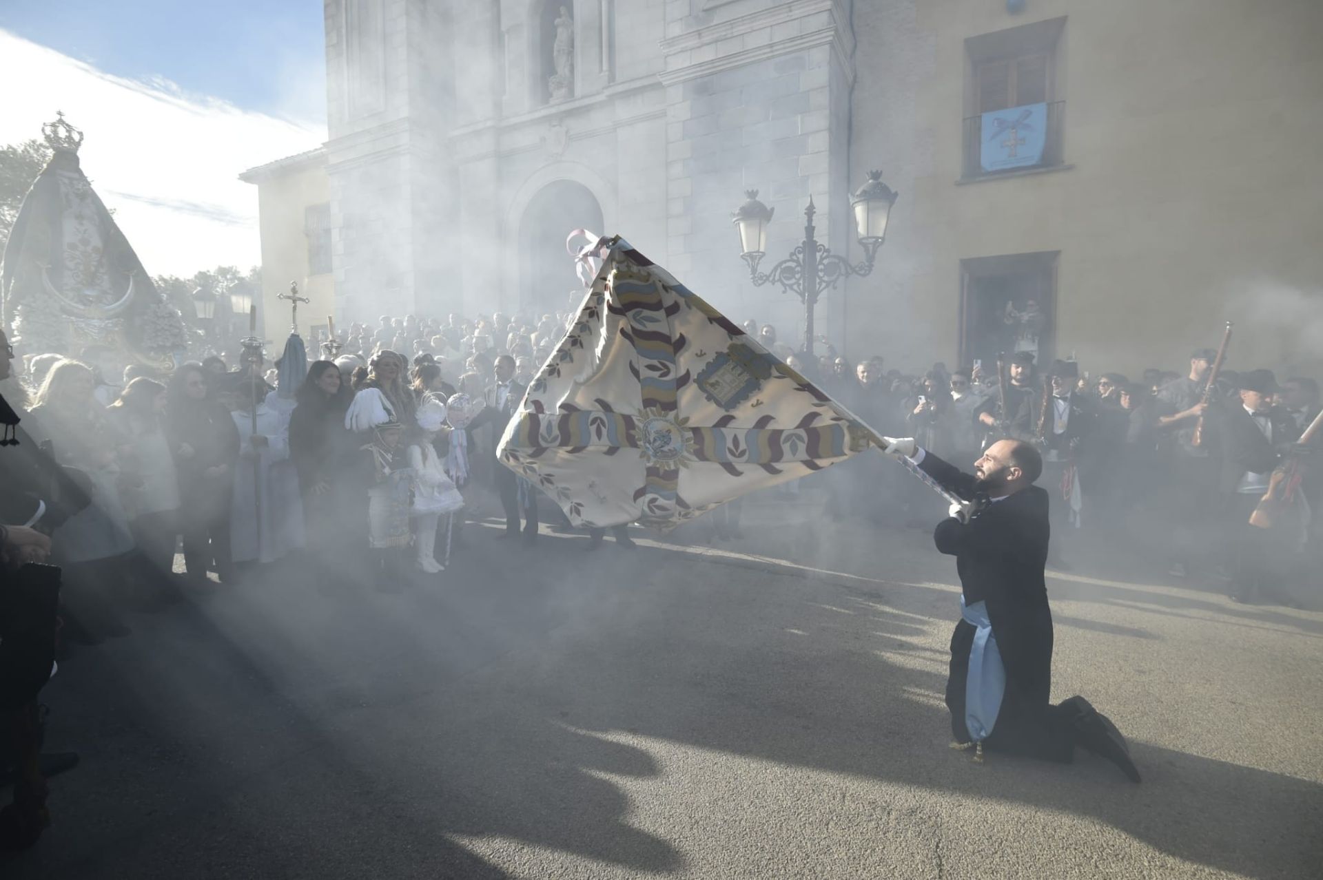 La Bajada de la Virgen del Castillo de Yecla, en imágenes