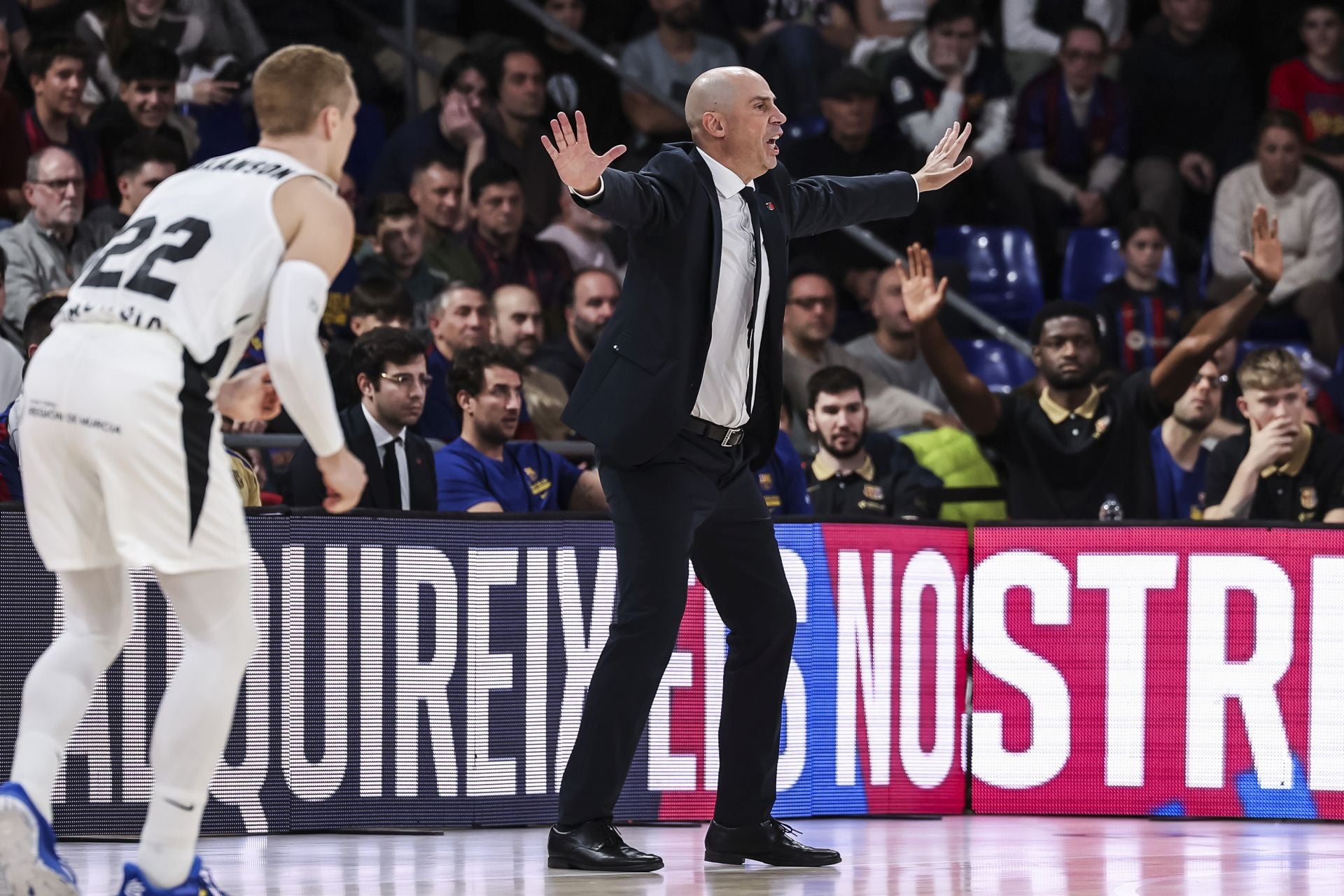 La derrota del UCAM Murcia en el Palau ante el Barça, en imágenes