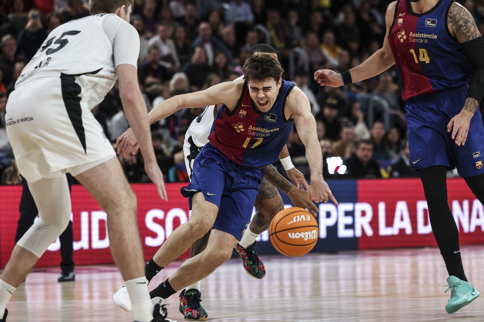 La derrota del UCAM Murcia en el Palau ante el Barça, en imágenes