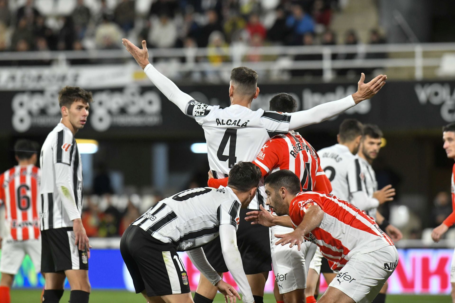 Las imágenes de la victoria del Cartagena frente al Sporting (1-0)