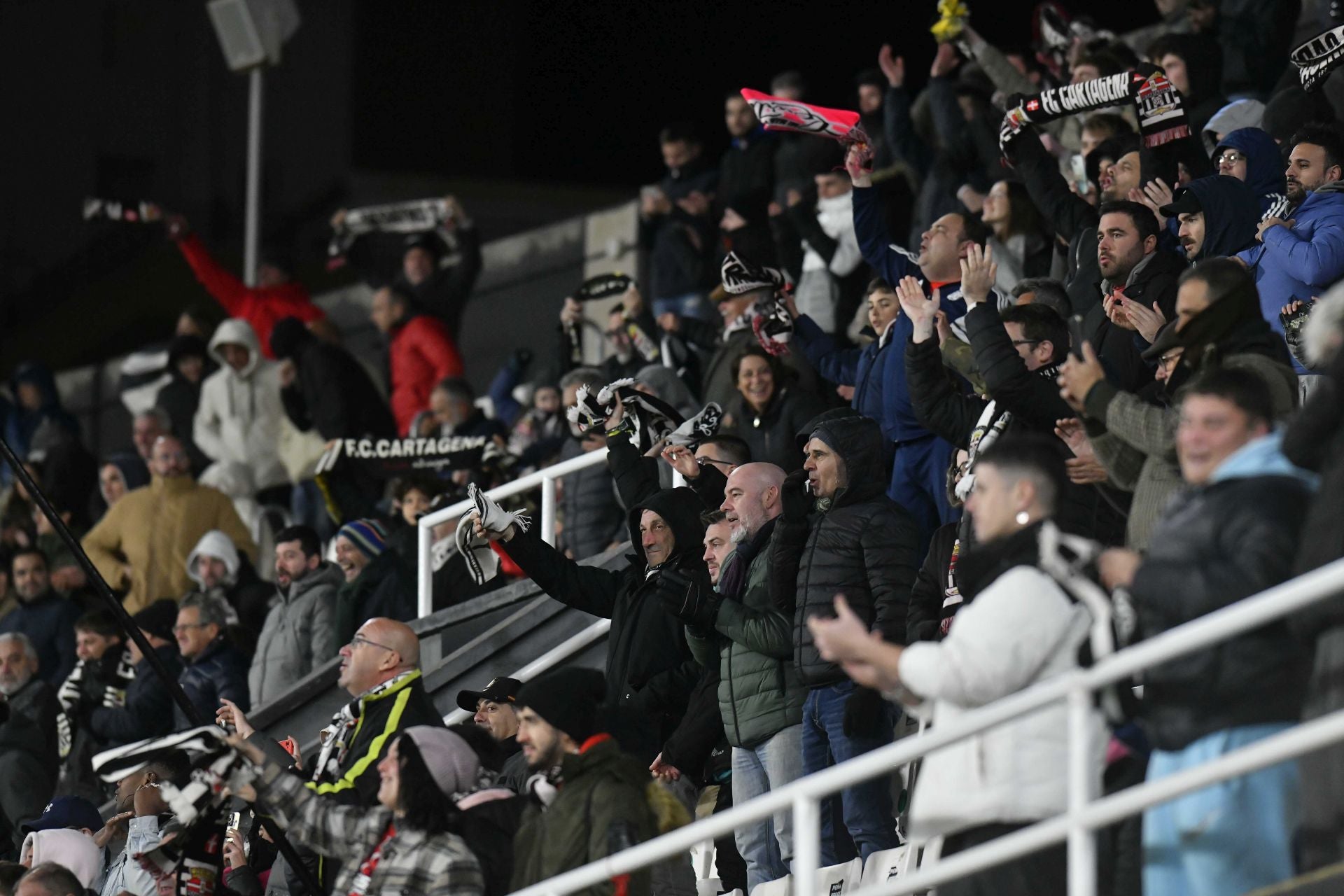 Las imágenes de la victoria del Cartagena frente al Sporting (1-0)