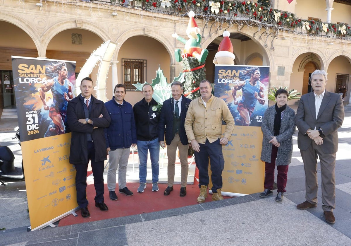 Presentación de la San Silvestre en la plaza de España.