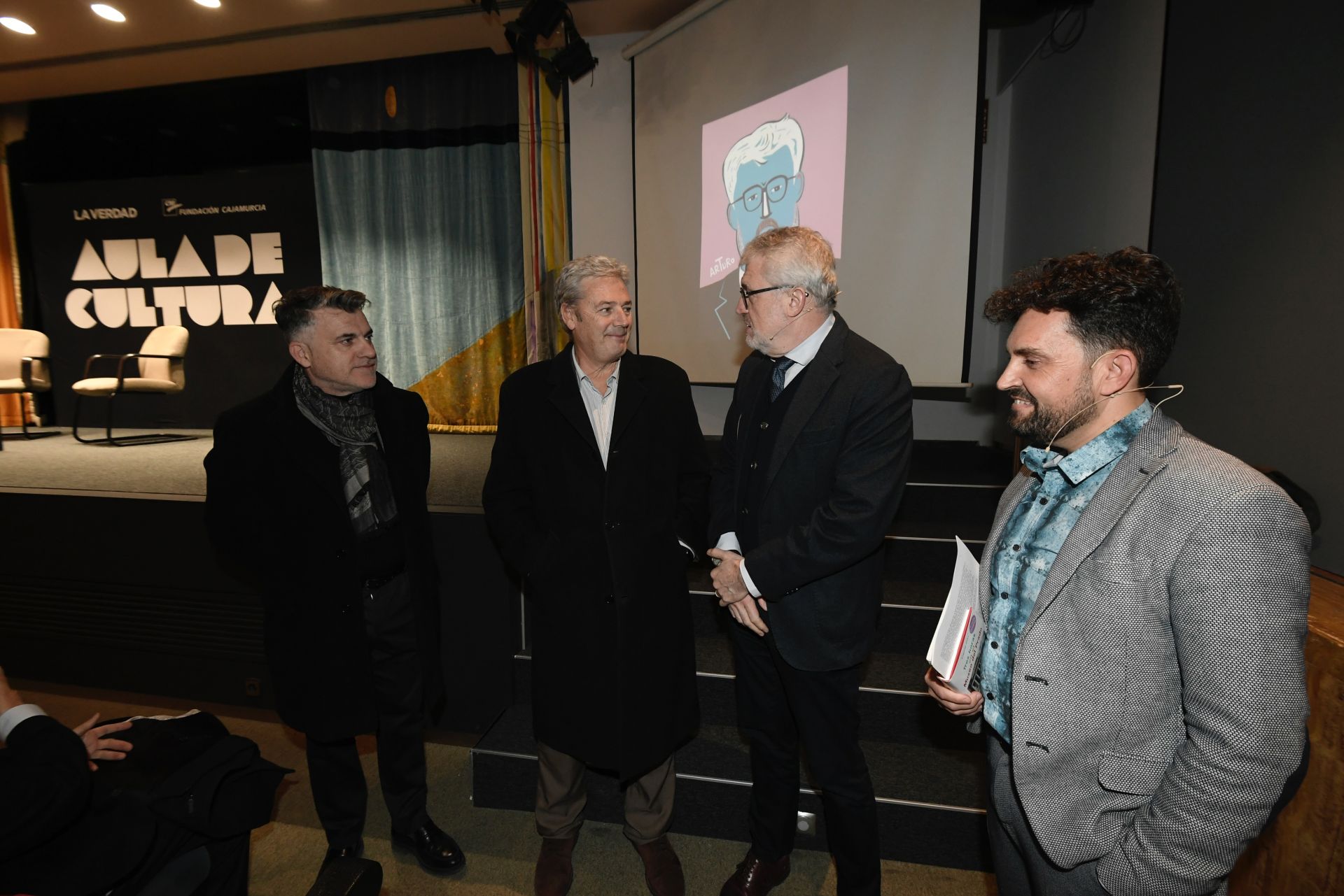 Las imágenes de Miguel Falomir en el Aula de Cultura de LA VERDAD