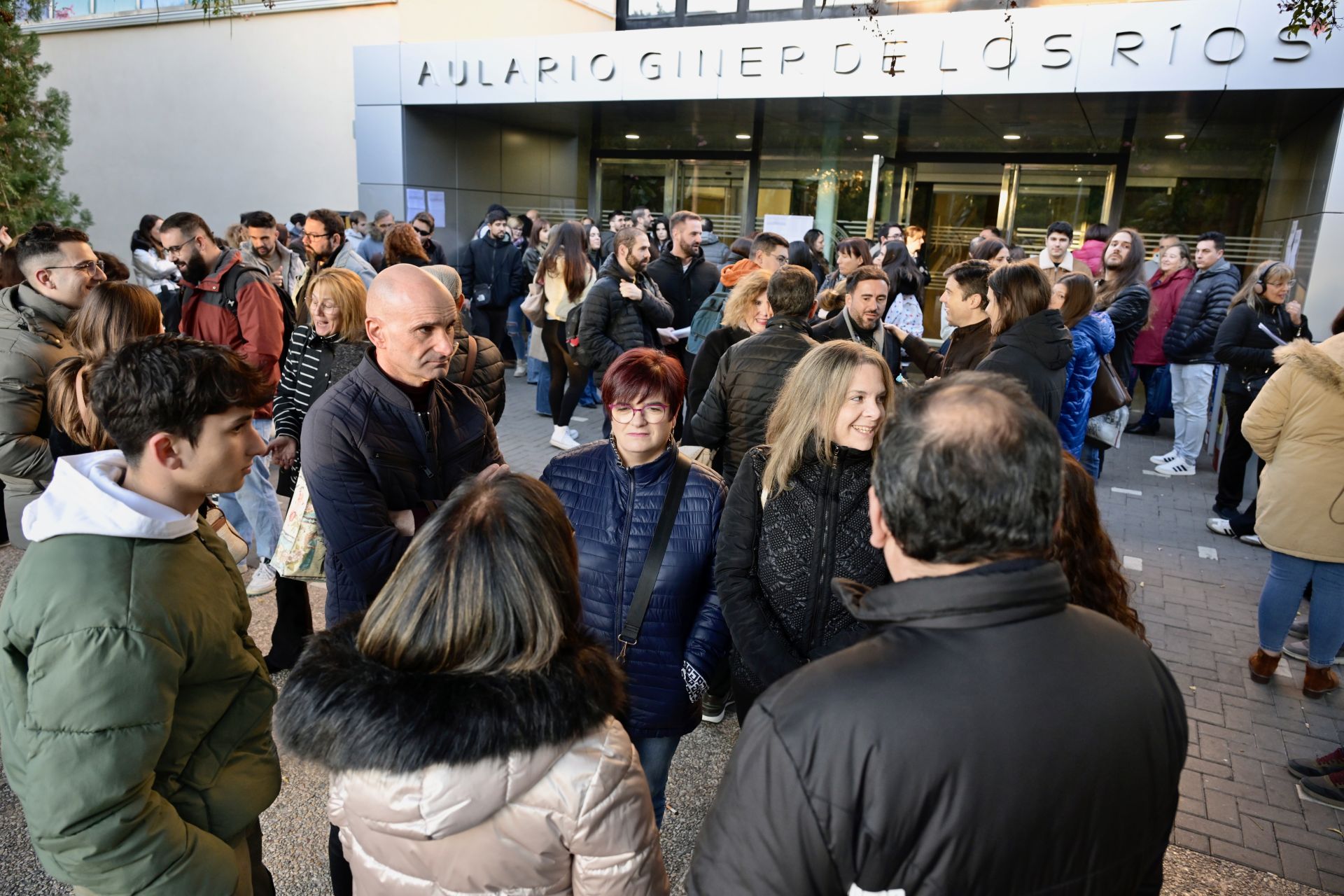 Las oposiciones de la Administración General del Estado en la Región de Murcia, en imágenes