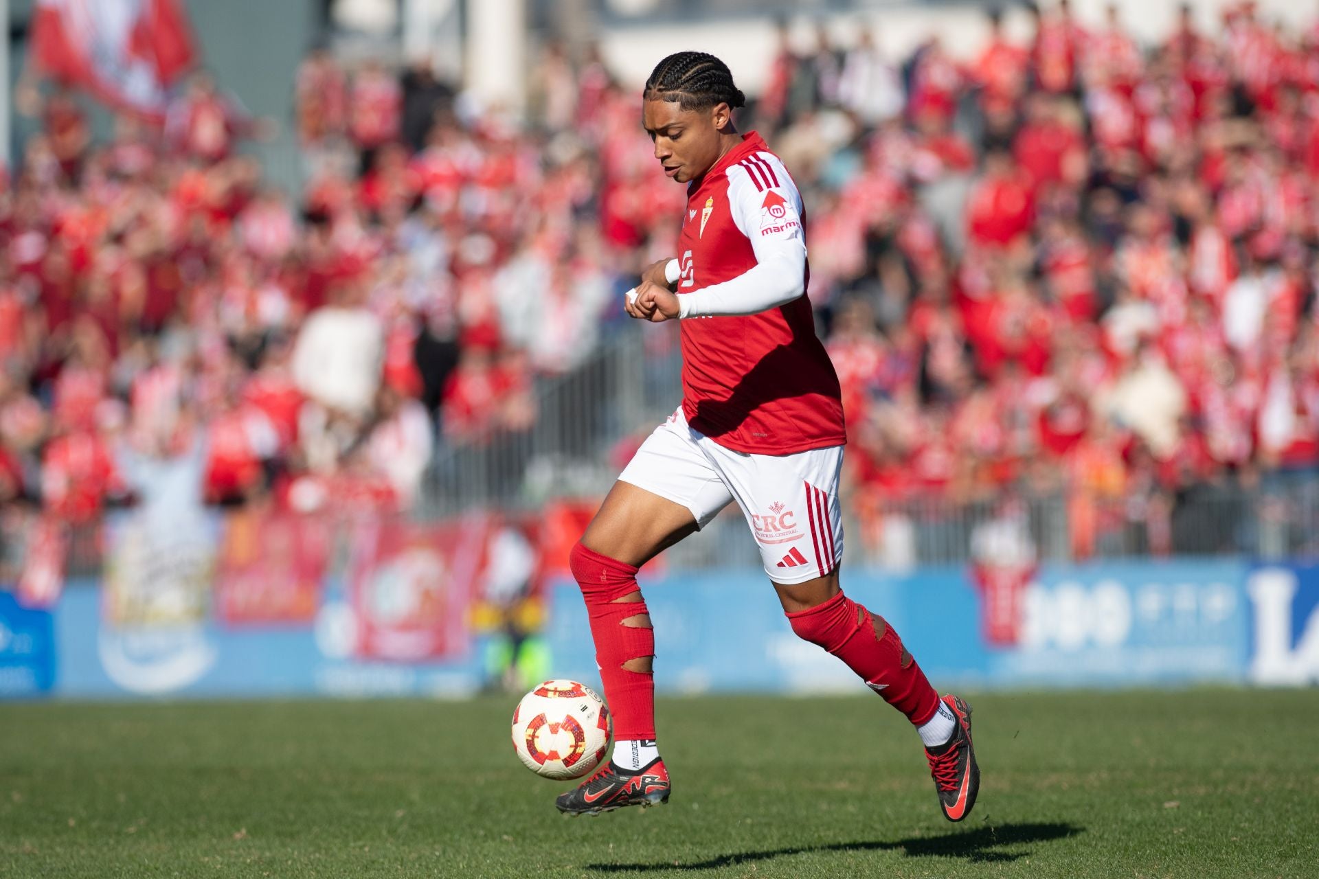 El empate del Real Murcia frente al Fuenlabrada, en imágenes