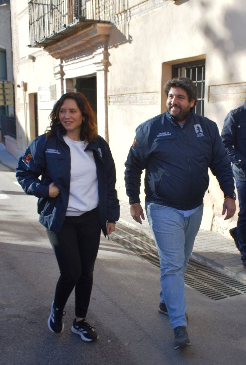 Imágenes de la visita de Díaz Ayuso - I Centro de Acogida