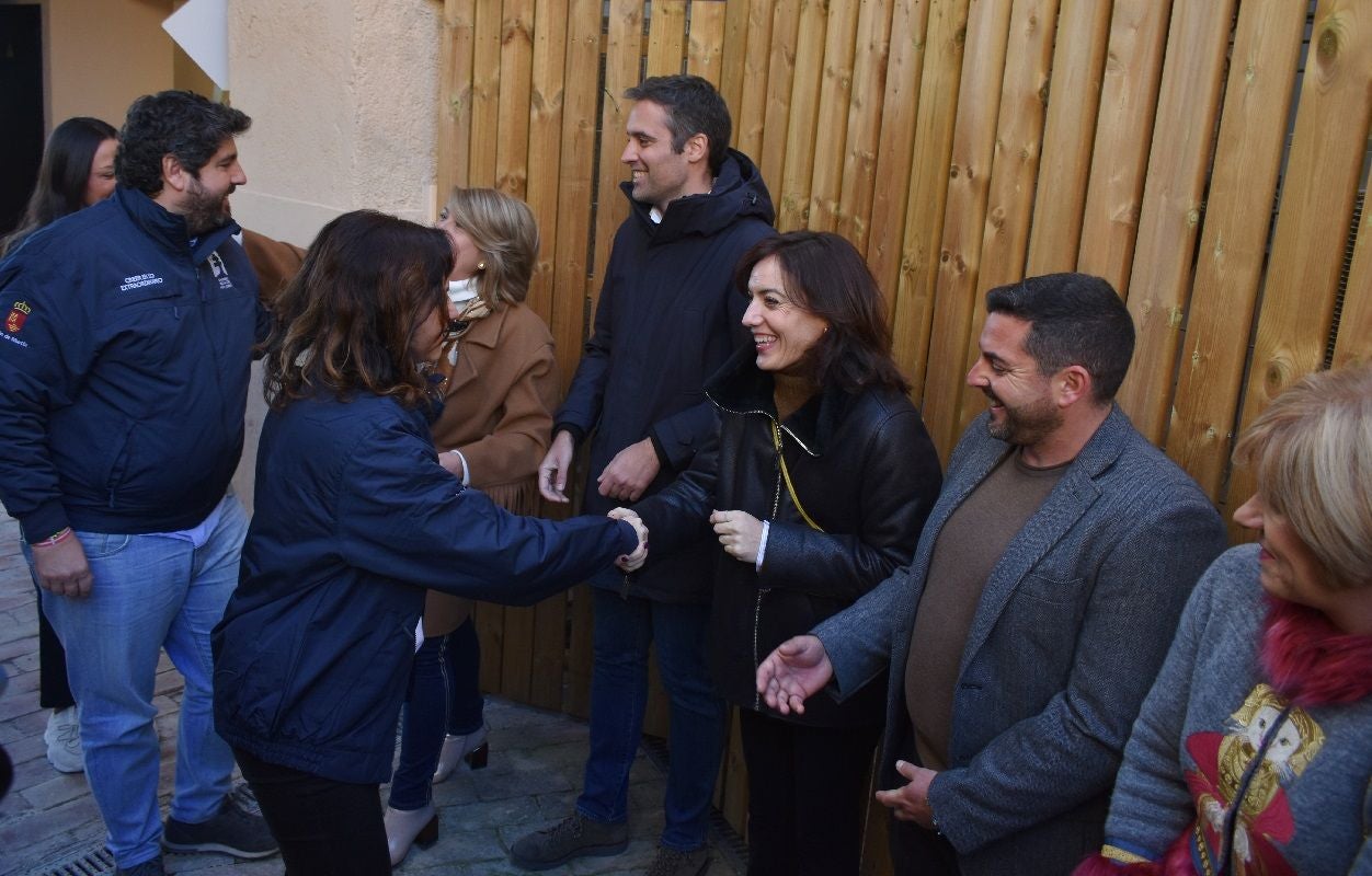 Imágenes de la visita de Díaz Ayuso - I Centro de Acogida