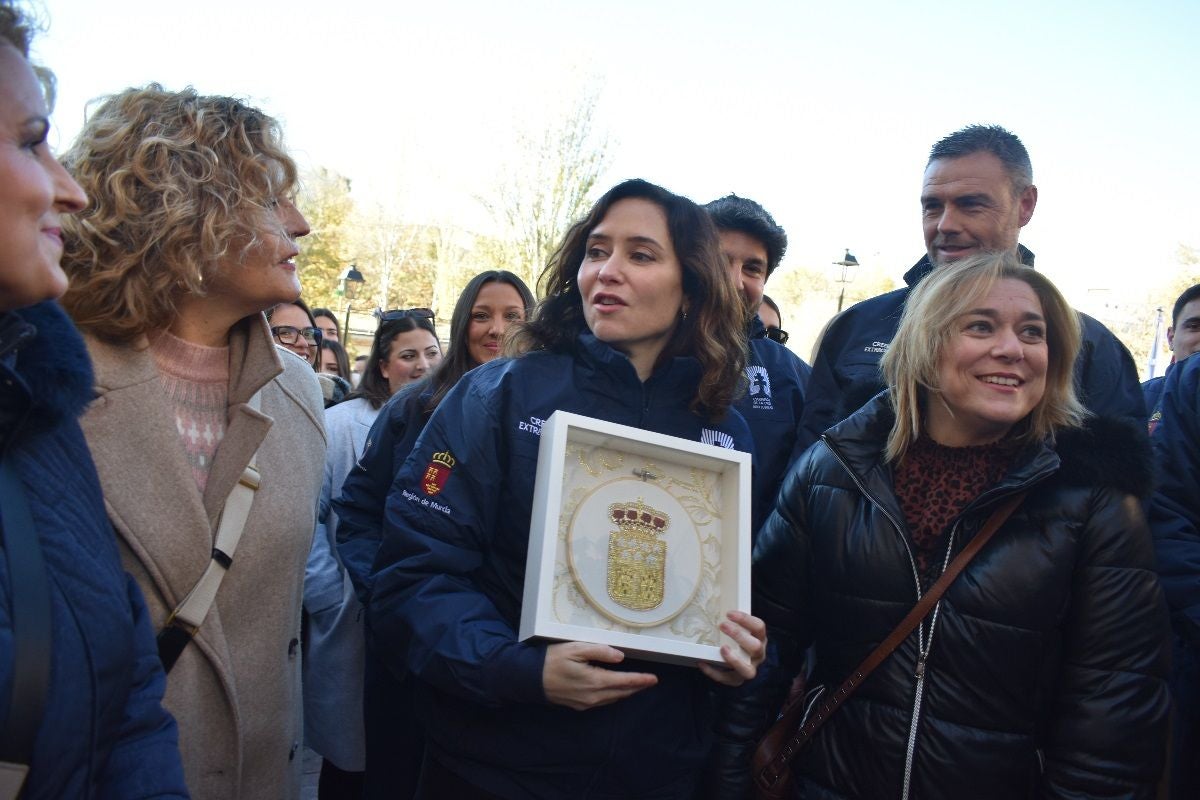 Imágenes de la visita de Díaz Ayuso - I Centro de Acogida