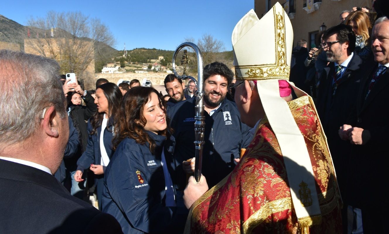 Imágenes de la visita de Díaz Ayuso - II Basílica Vera Cruz