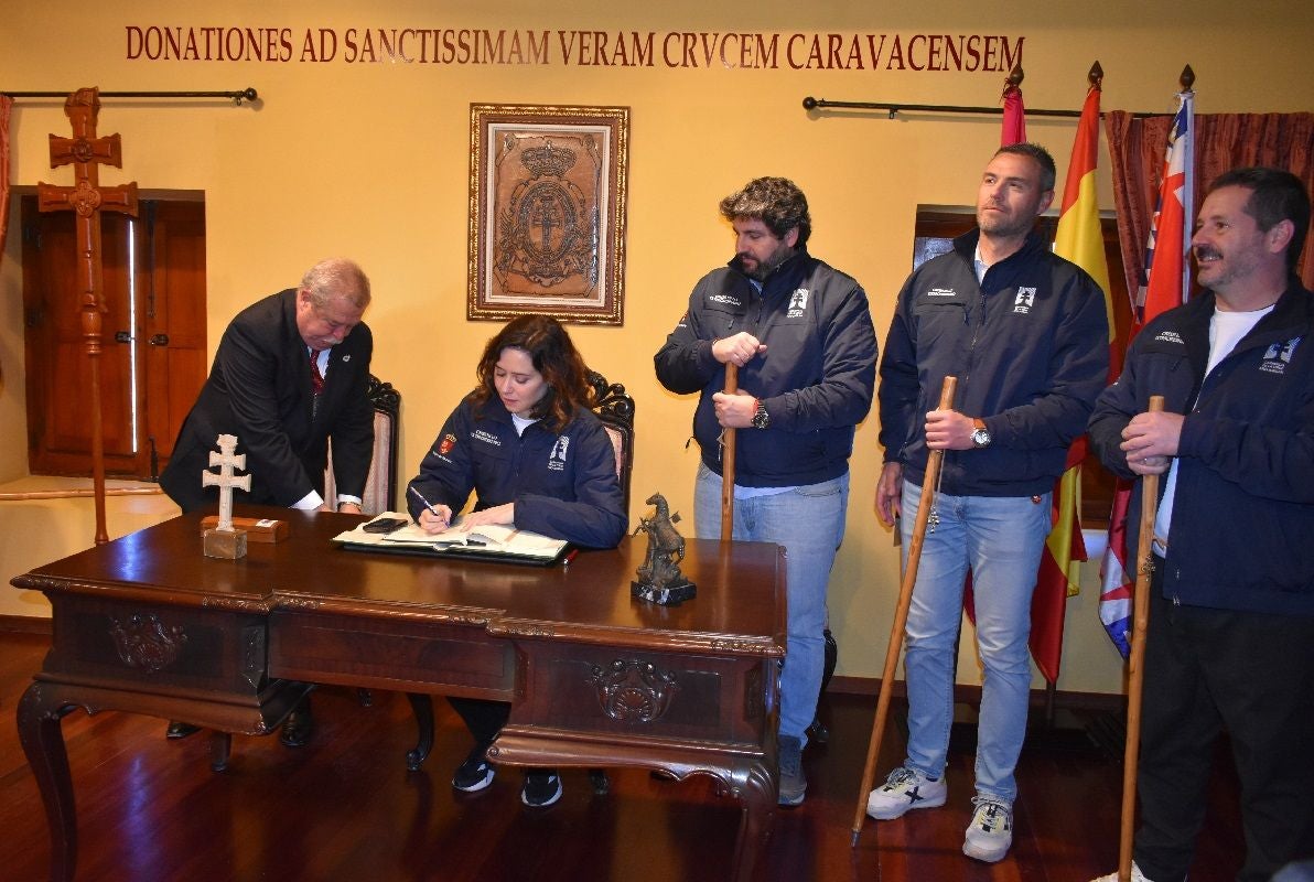 Imágenes de la visita de Díaz Ayuso - II Basílica Vera Cruz