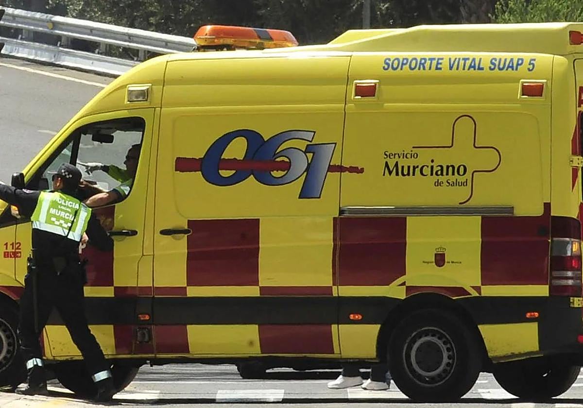 Imagen de archivo de una ambulancia.