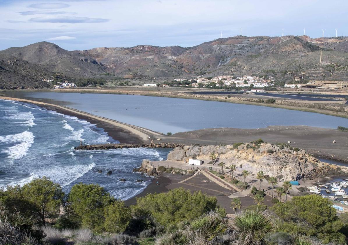 Panorámica de la Bahía de Portmán y la playa del Lastre, en una imagen de archivo.