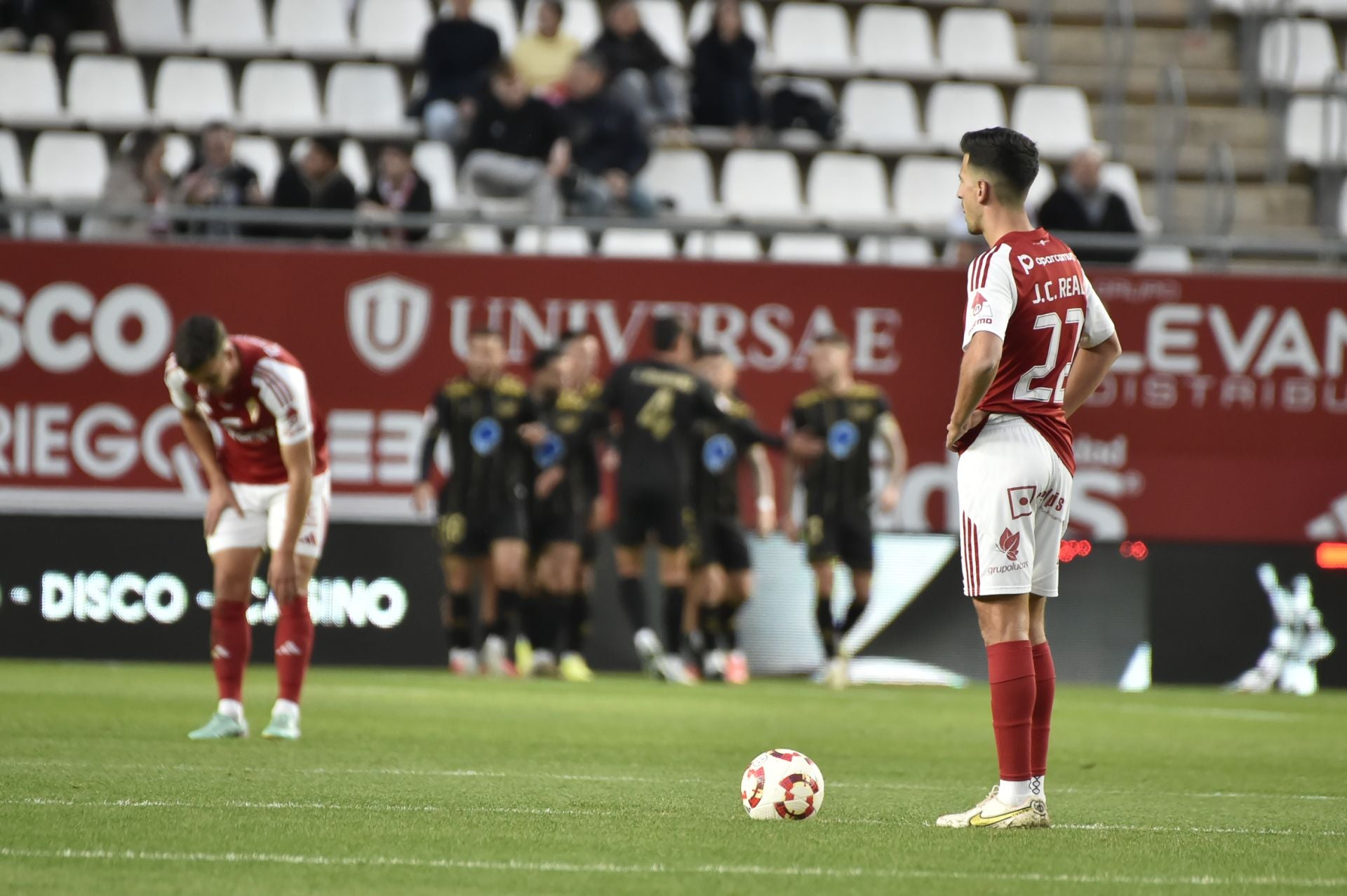 El empate del Real Murcia frente al Intercity, en imágenes
