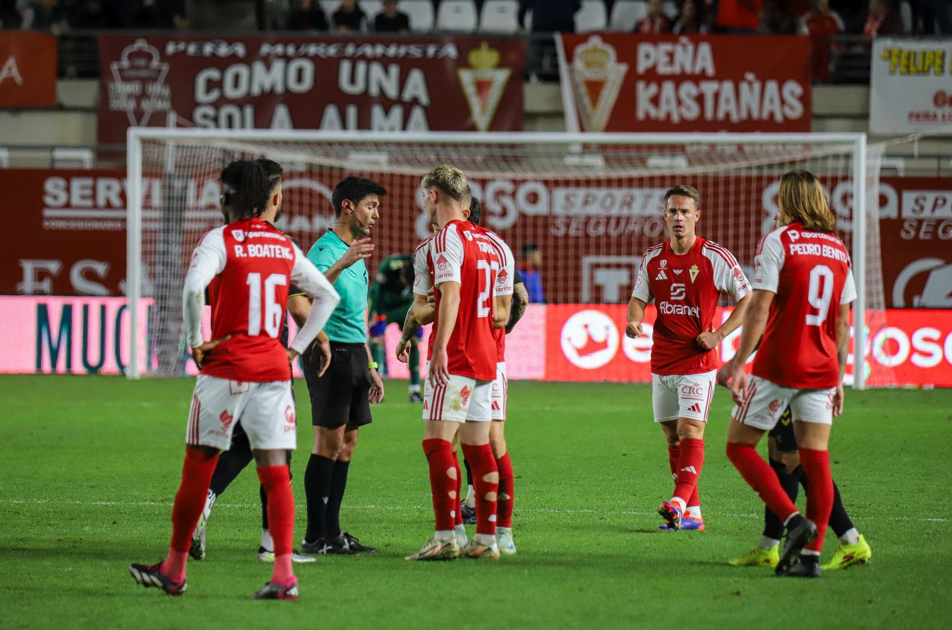 El empate del Real Murcia frente al Intercity, en imágenes