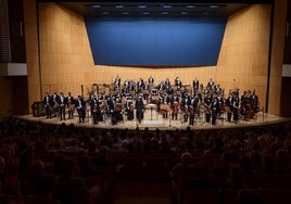 La Orquesta de Jóvenes de la Región celebró su 40 aniversario en 2022 en el Auditorio Regional, diseñado por García de Paredes, con un concierto dirigida por Virginia Martínez.