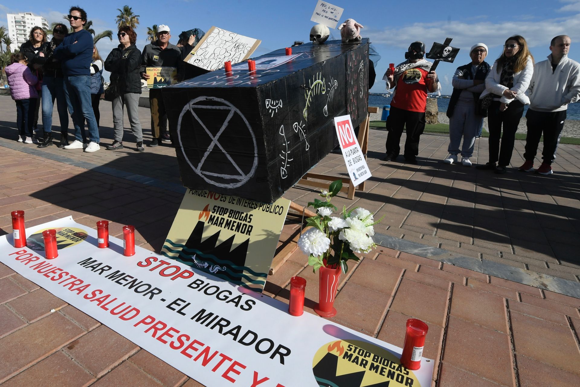 La marcha fúnebre contra la planta de biometano en San Javier, en imágenes