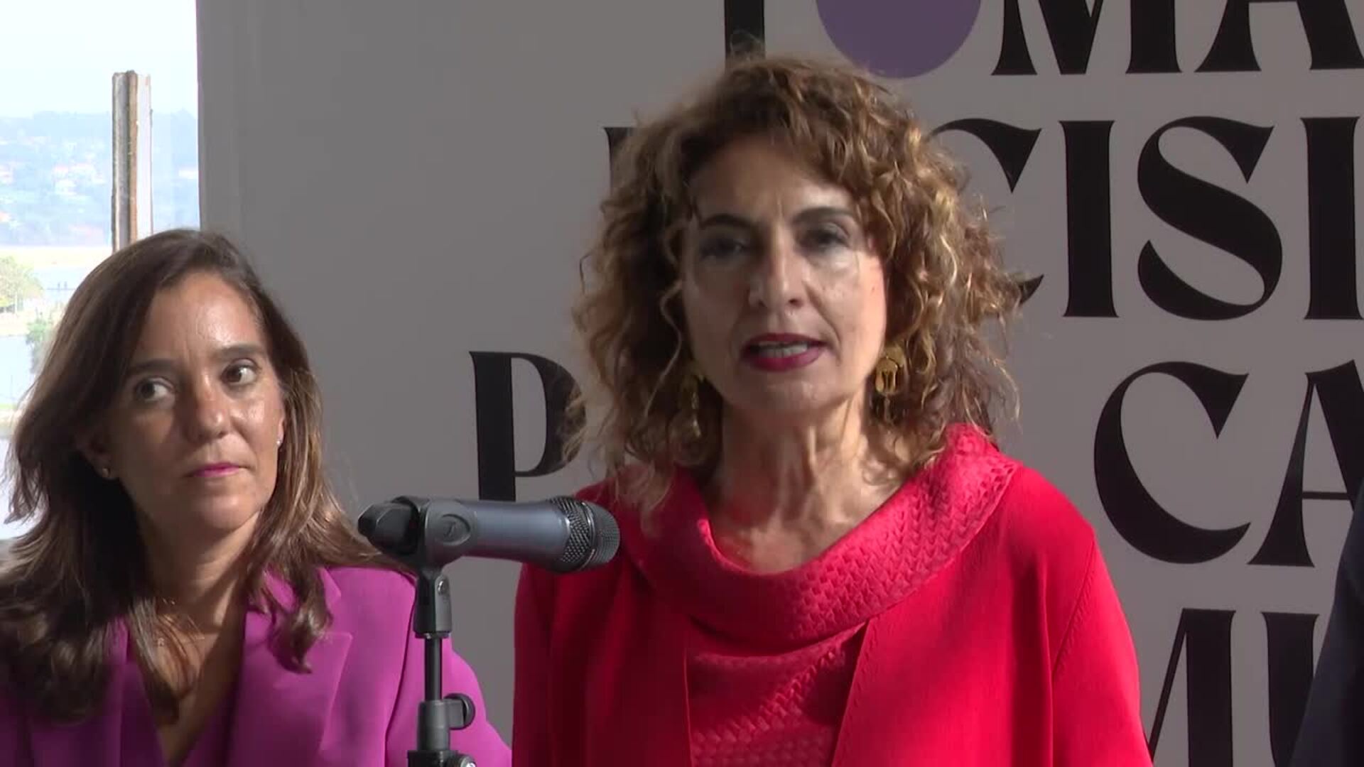 La ministra Montero insta a "espantar la amenaza" que para las mujeres supone la ultraderecha