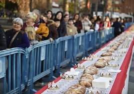 Un roscón de Reyes de 155 metros en Molina de Segura