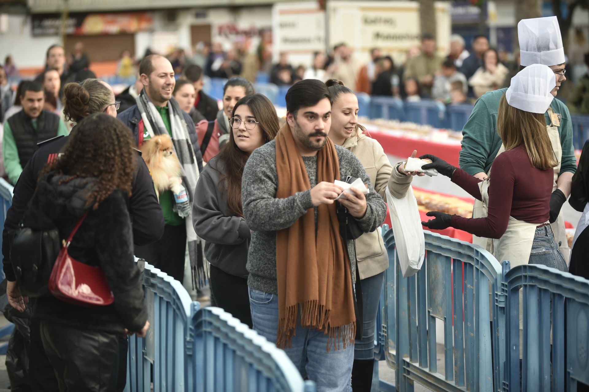 Un roscón de Reyes de 155 metros en Molina de Segura