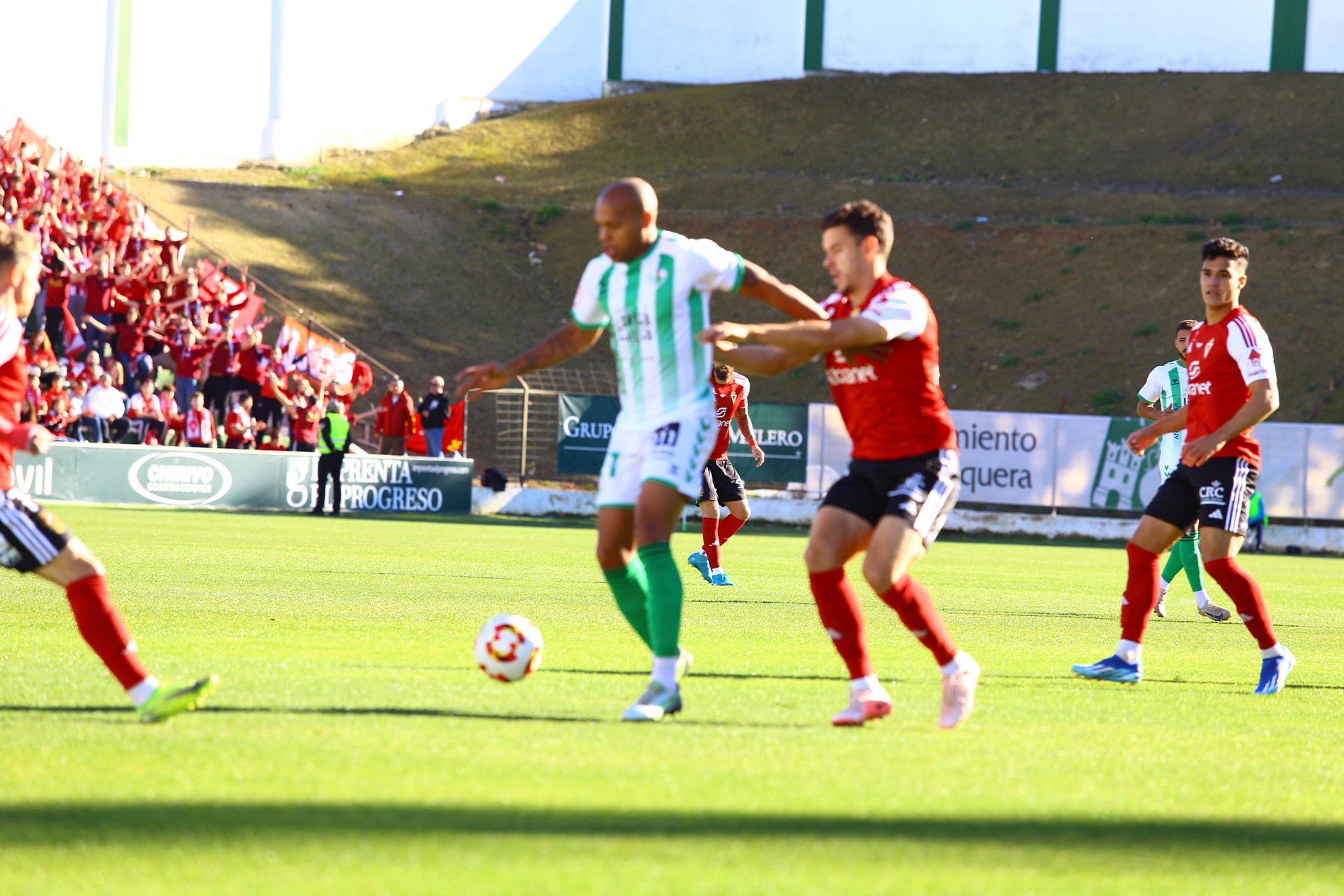 La derrota del Real Murcia frente al Antequera, en imágenes