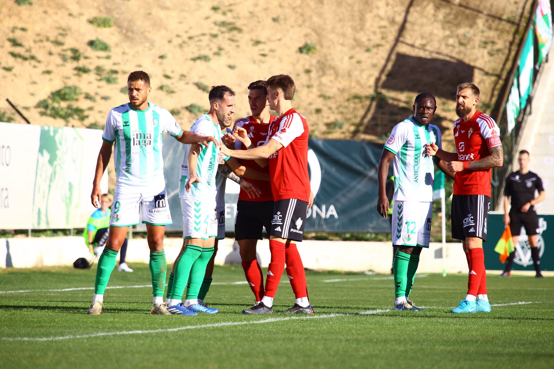 La derrota del Real Murcia frente al Antequera, en imágenes