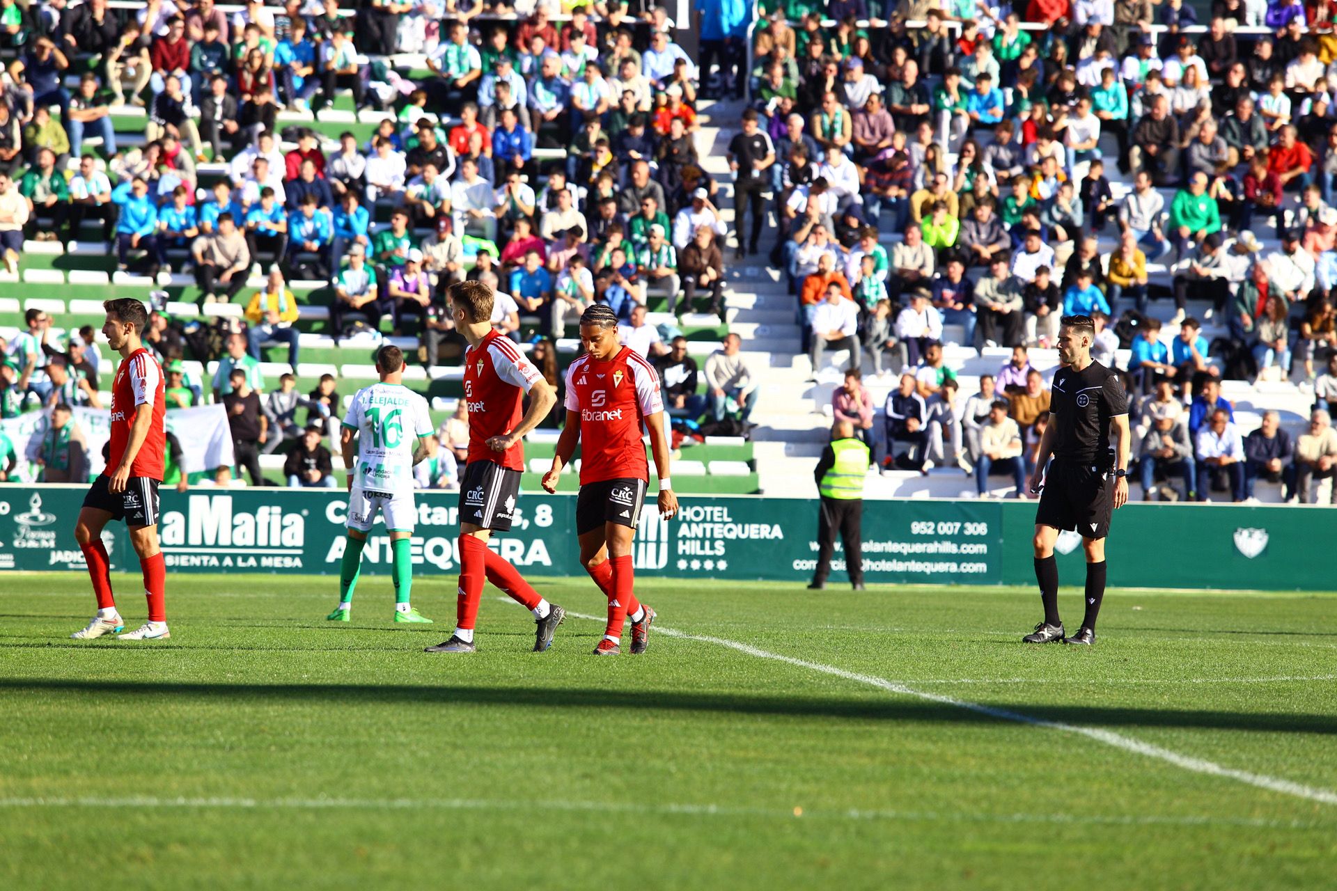 La derrota del Real Murcia frente al Antequera, en imágenes