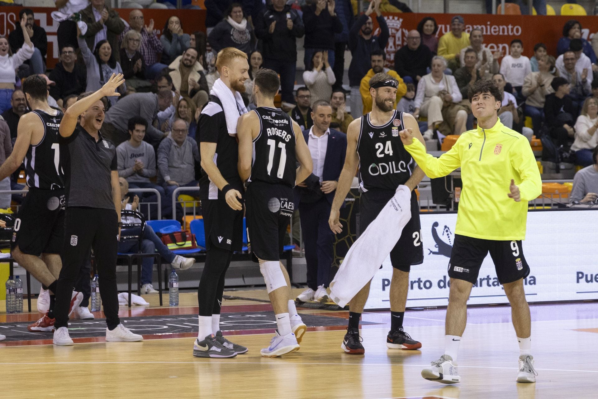 Las imágenes de la victoria del Cebé ante el Cantabria (87-78)