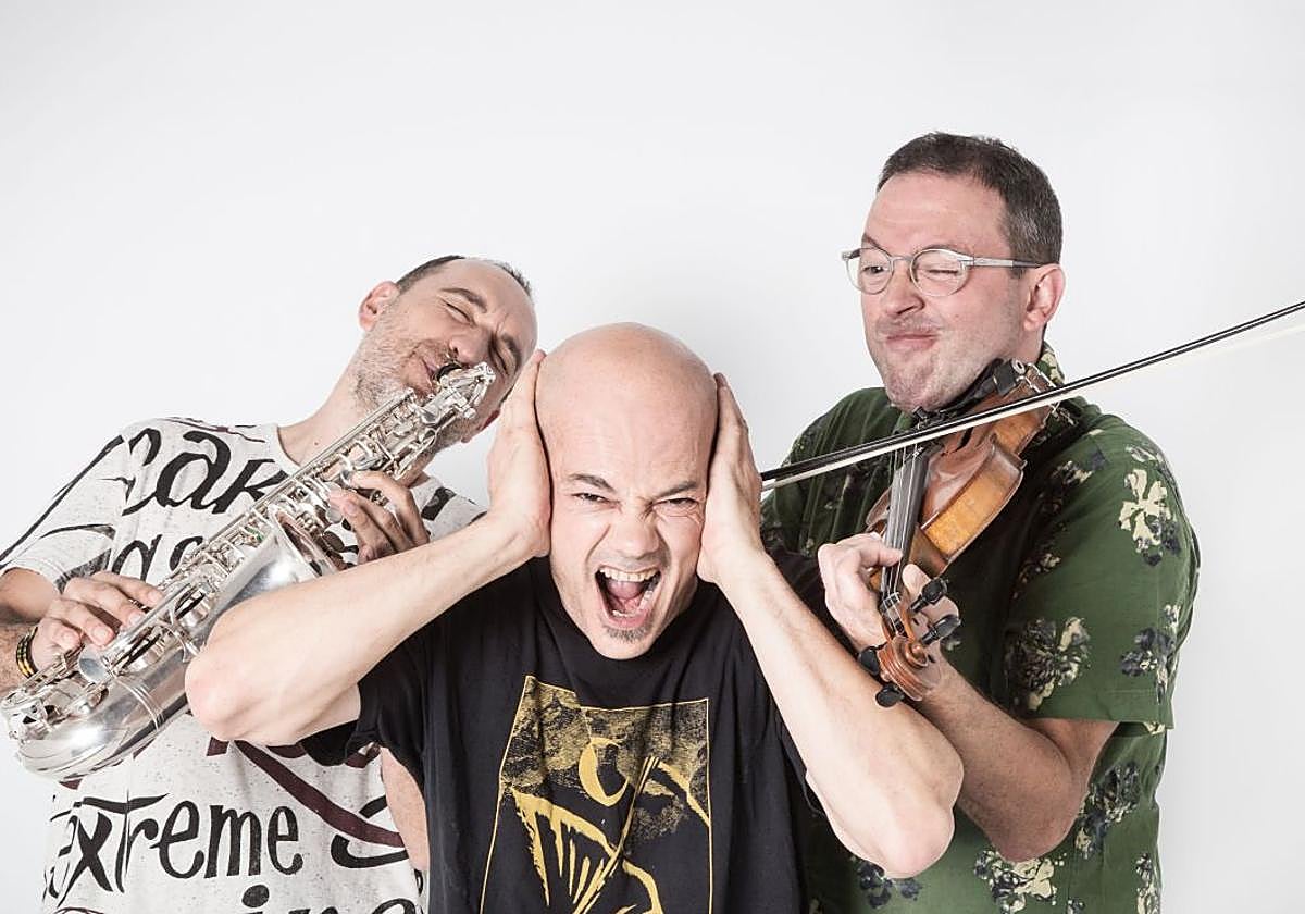 Goyo Yeves, Jesús Cifuentes y Carlos Soto, componentesde la banda Celtas Cortos.