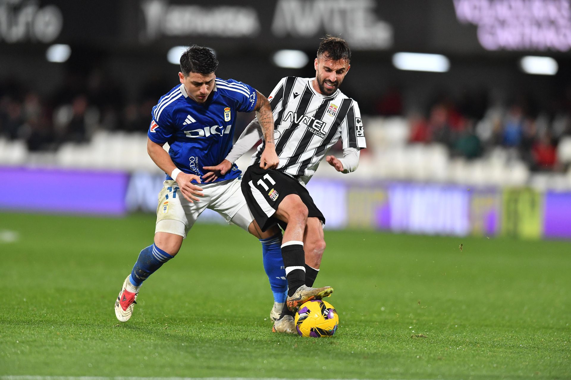 La derrota del Cartagena frente al Oviedo, en imágenes