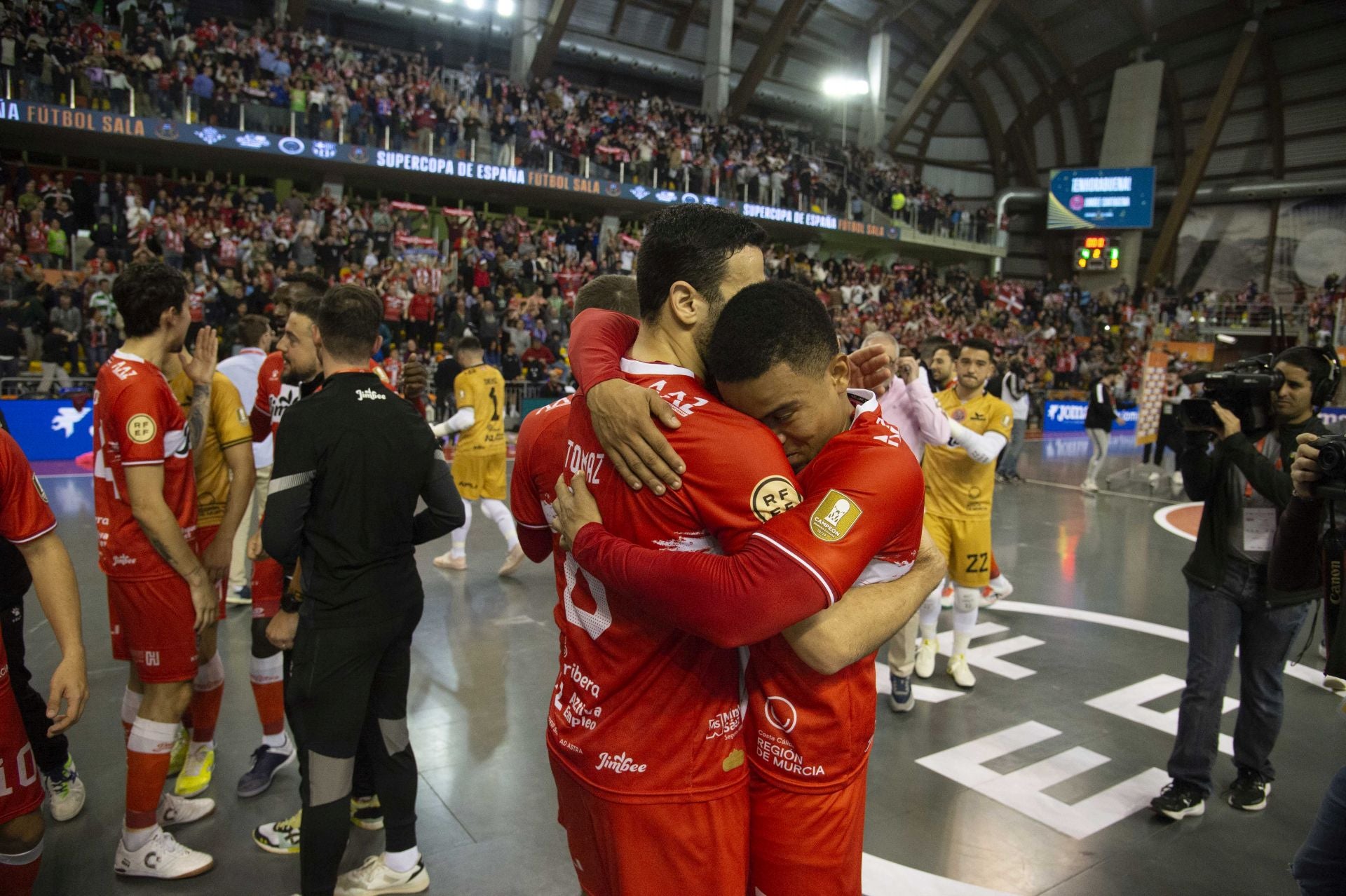 La victoria del Jimbee Cartagena frente al Barça, en imágenes